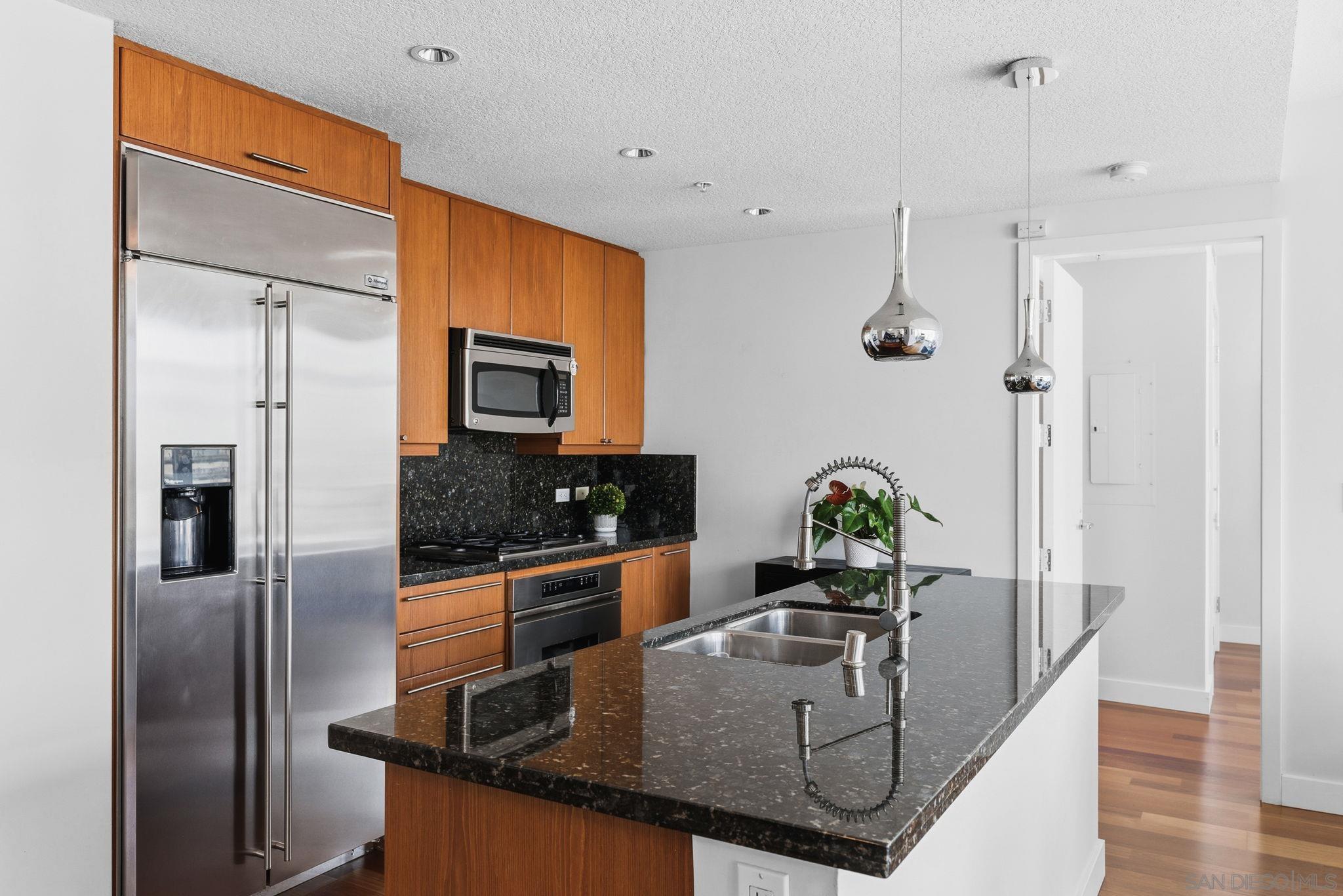 Detail Gallery Image 10 of 39 For 1199  Pacific Hwy  #2903,  San Diego,  CA 92101 - 1 Beds | 1/1 Baths