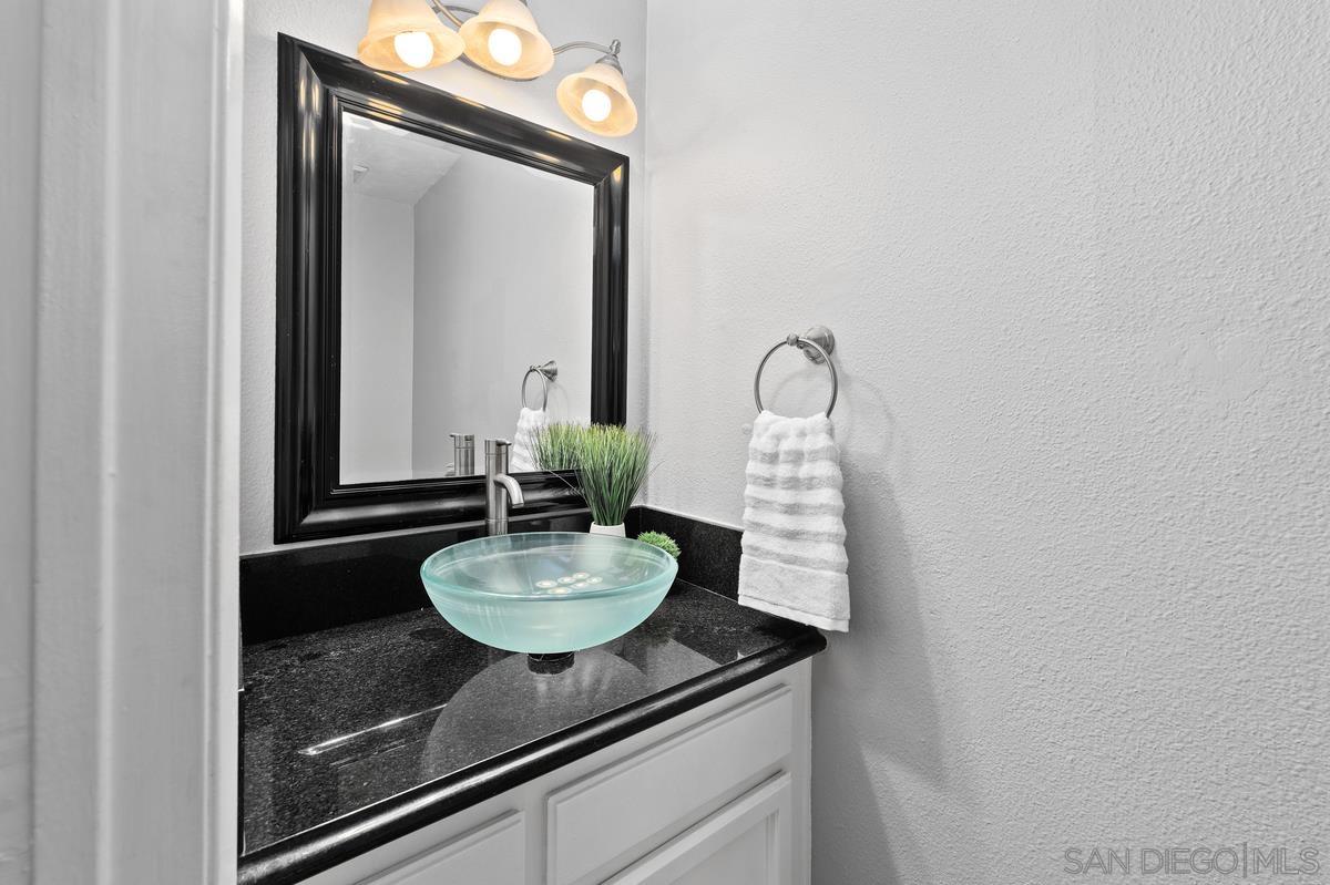 Detail Gallery Image 20 of 54 For 686  Seacoast Dr, Imperial Beach,  CA 91932 - 4 Beds | 2/2 Baths