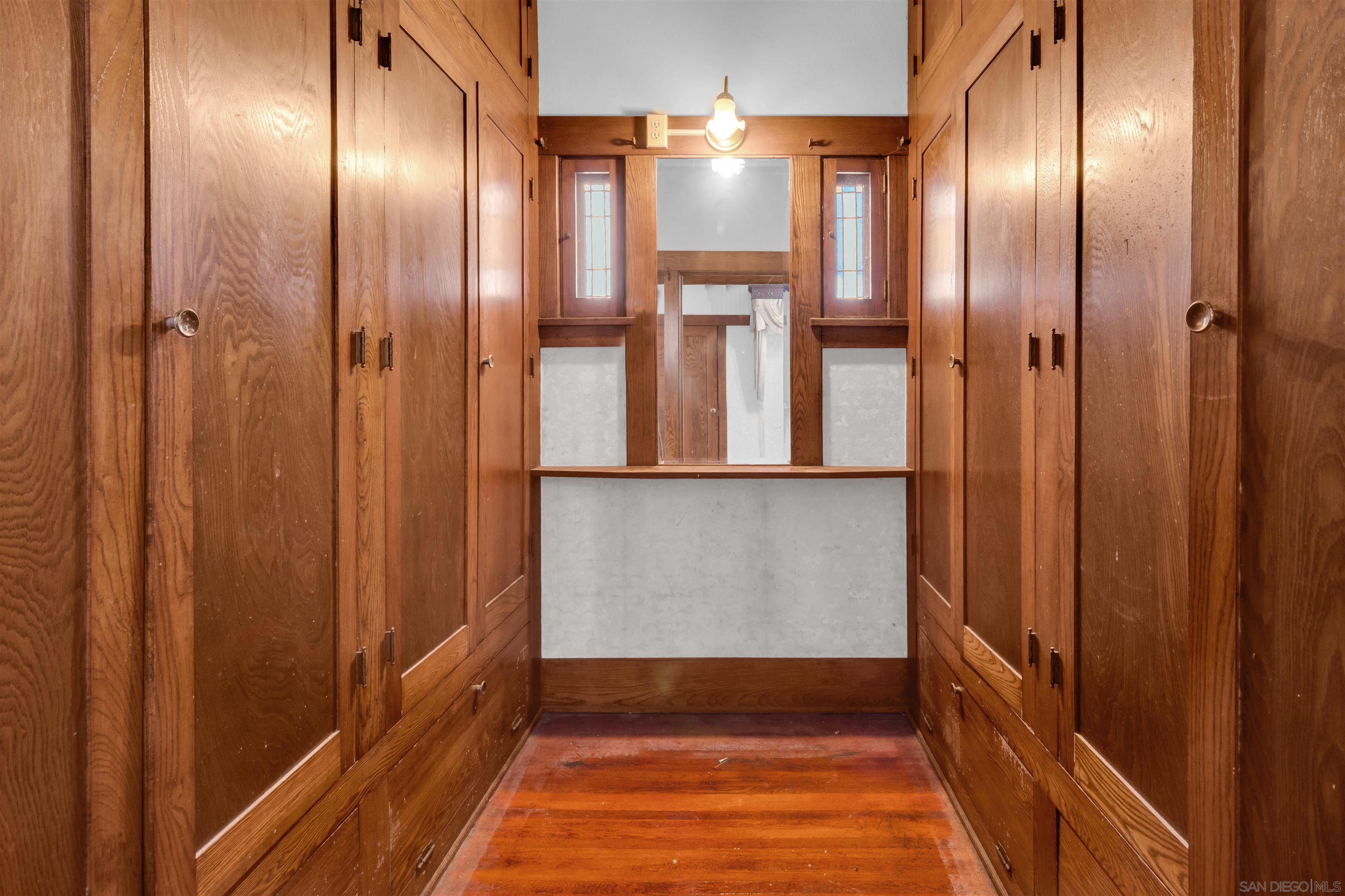 Detail Gallery Image 24 of 69 For 4190-92  Palmetto Way, San Diego,  CA 92103 - 5 Beds | 3/1 Baths