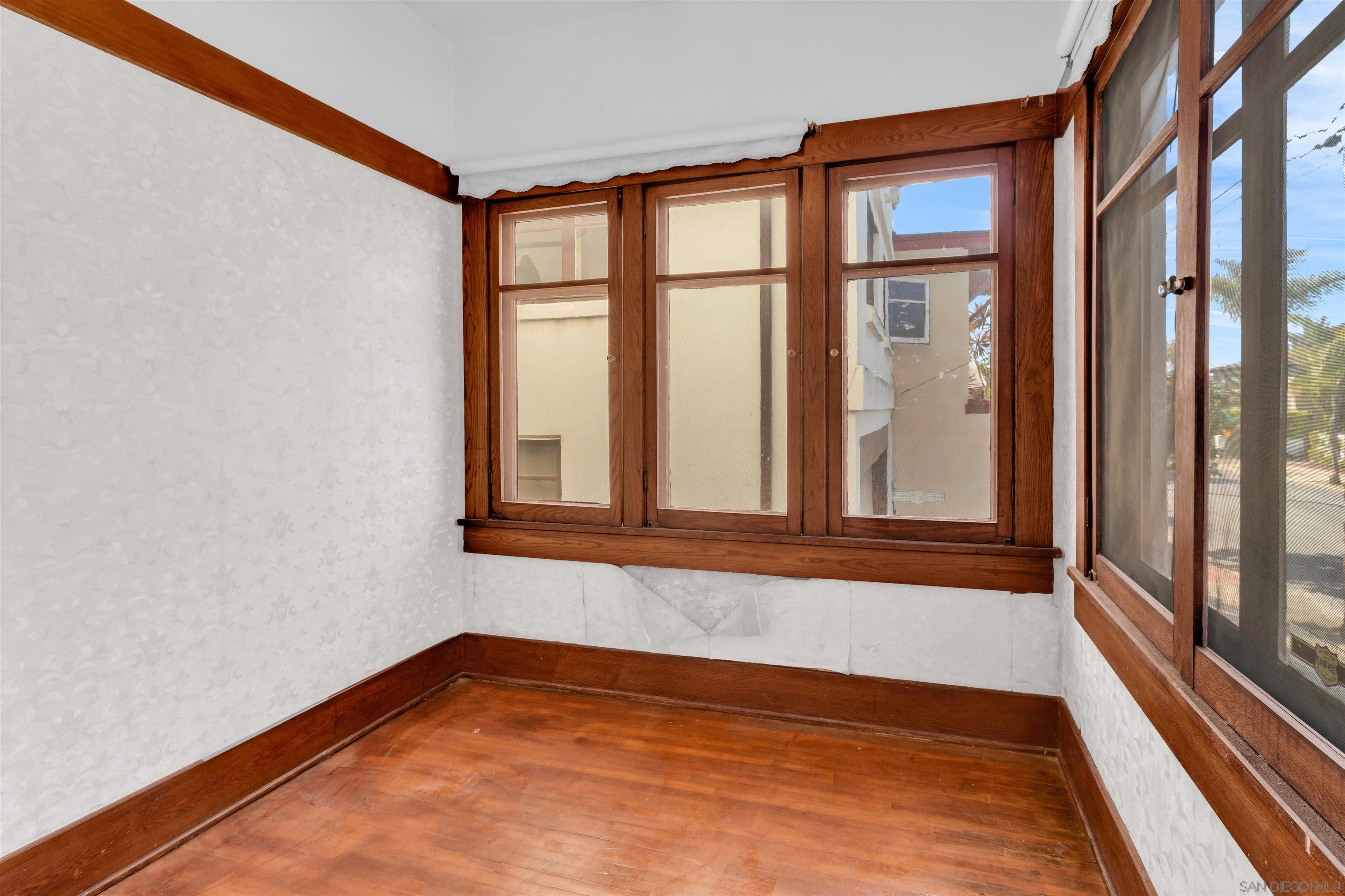 Detail Gallery Image 25 of 69 For 4190-92  Palmetto Way, San Diego,  CA 92103 - 5 Beds | 3/1 Baths