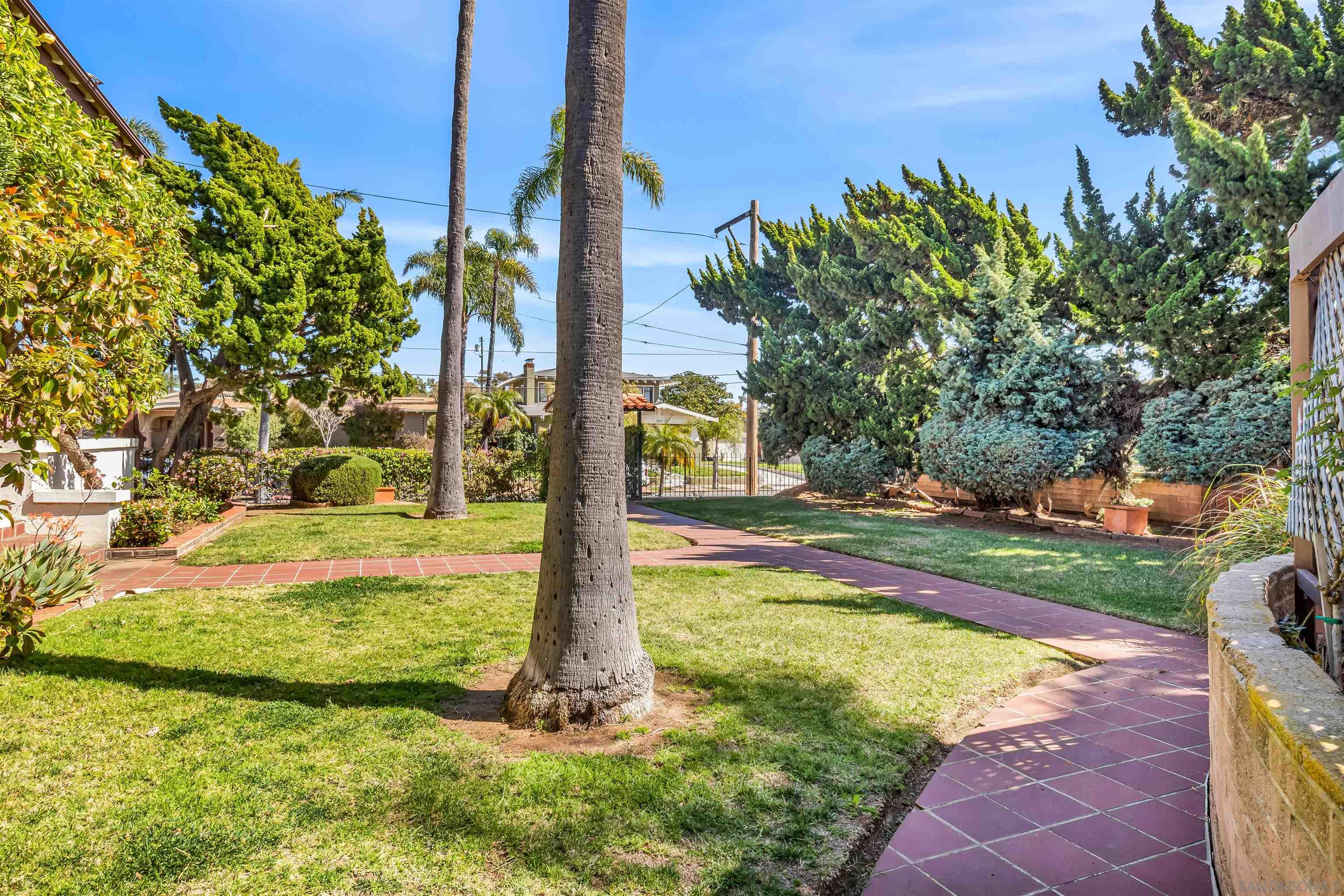 Detail Gallery Image 6 of 69 For 4190-92  Palmetto Way, San Diego,  CA 92103 - 5 Beds | 3/1 Baths