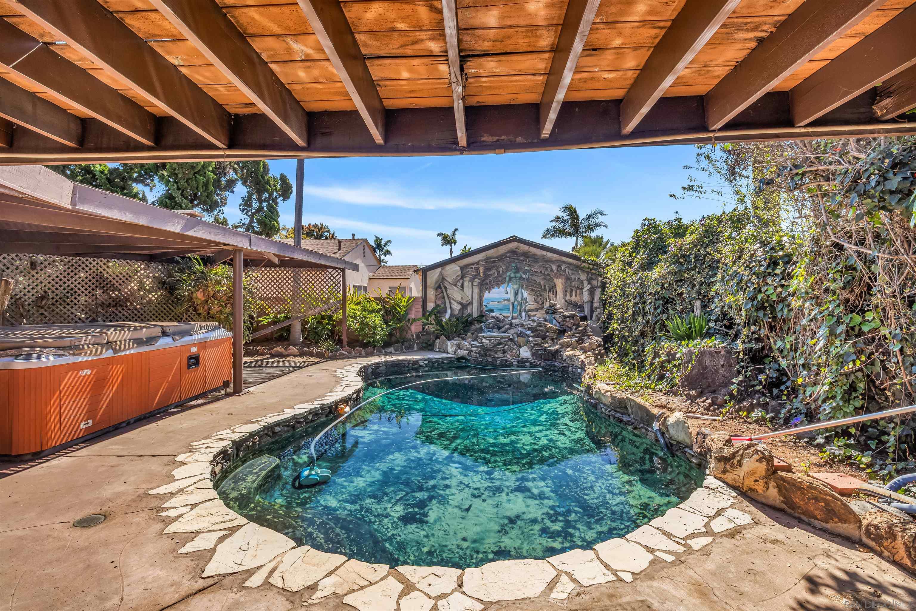 Detail Gallery Image 52 of 69 For 4190-92  Palmetto Way, San Diego,  CA 92103 - 5 Beds | 3/1 Baths