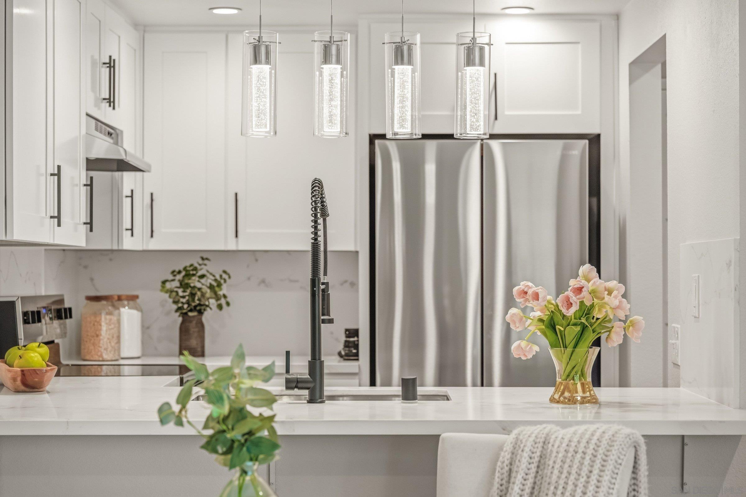 Detail Gallery Image 2 of 24 For 6916  Park Mesa Way  #2,  San Diego,  CA 92111 - 2 Beds | 1 Baths