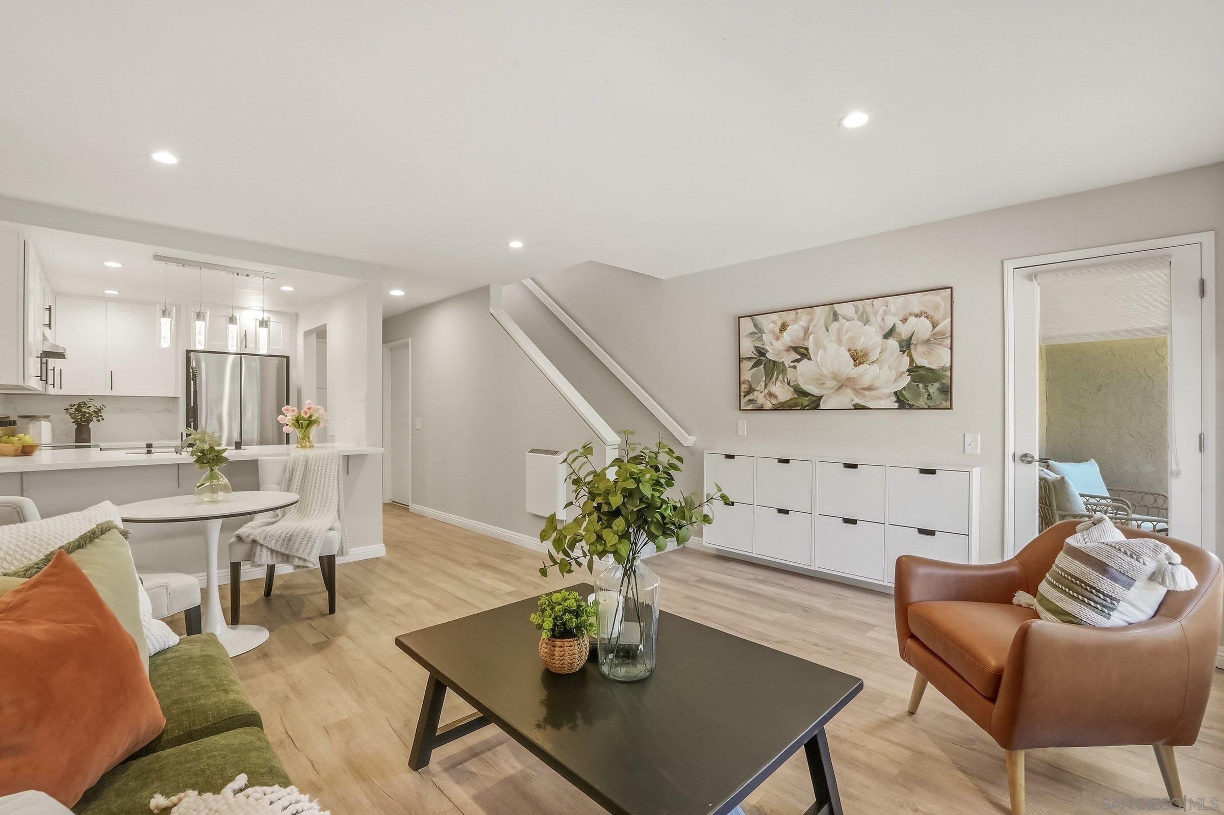 Detail Gallery Image 3 of 24 For 6916  Park Mesa Way  #2,  San Diego,  CA 92111 - 2 Beds | 1 Baths