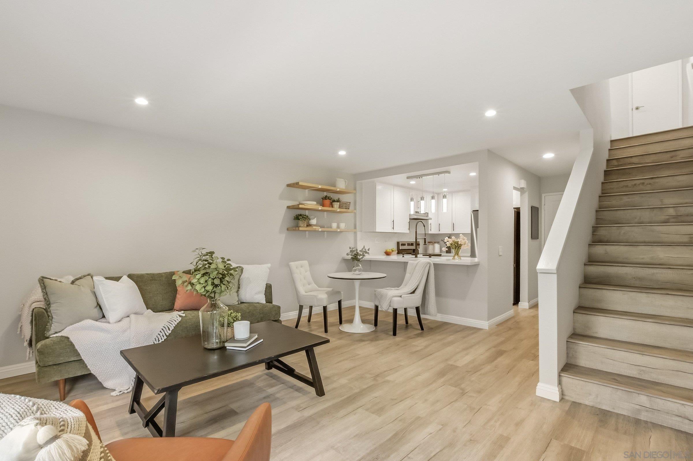 Detail Gallery Image 4 of 24 For 6916  Park Mesa Way  #2,  San Diego,  CA 92111 - 2 Beds | 1 Baths