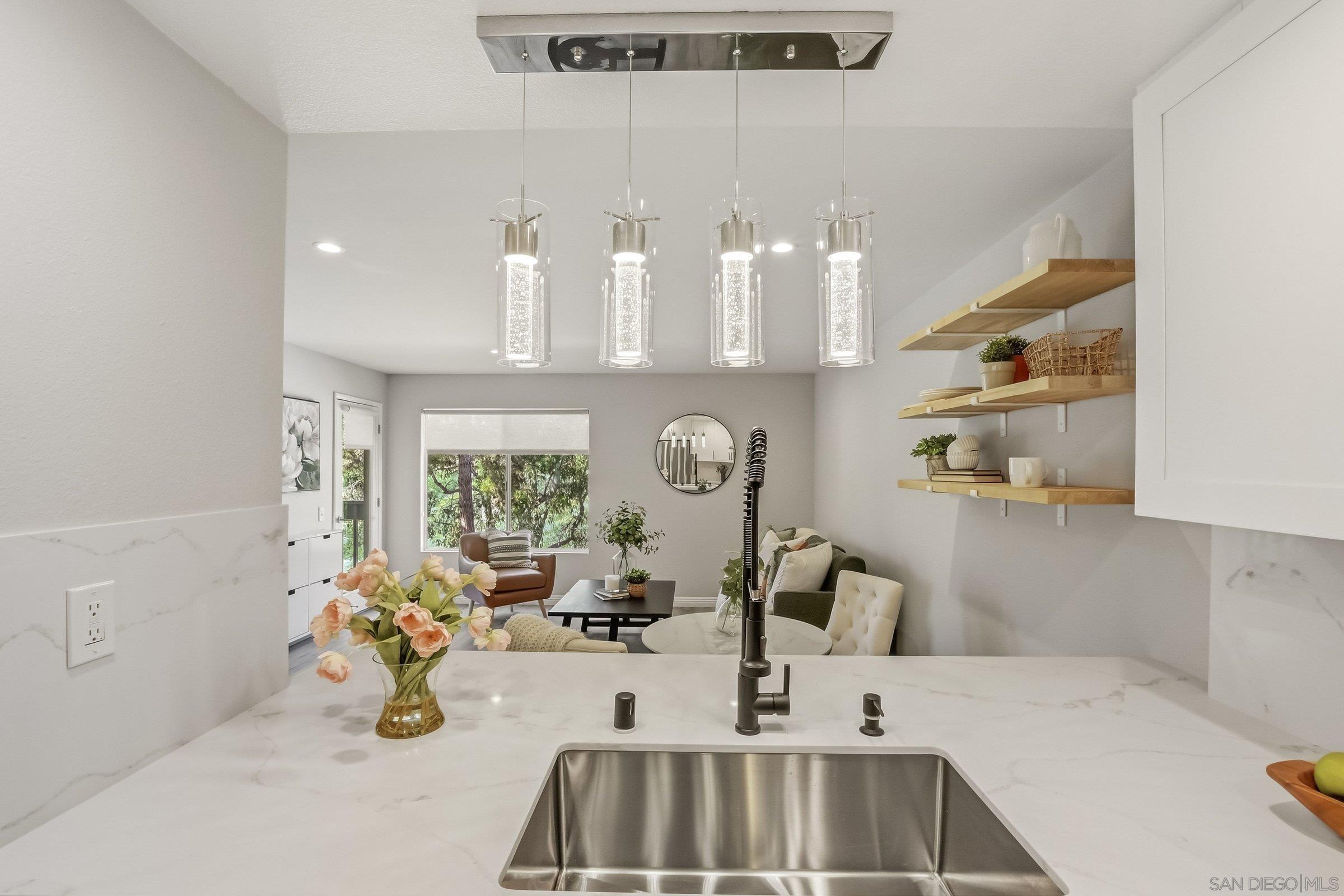 Detail Gallery Image 8 of 24 For 6916  Park Mesa Way  #2,  San Diego,  CA 92111 - 2 Beds | 1 Baths