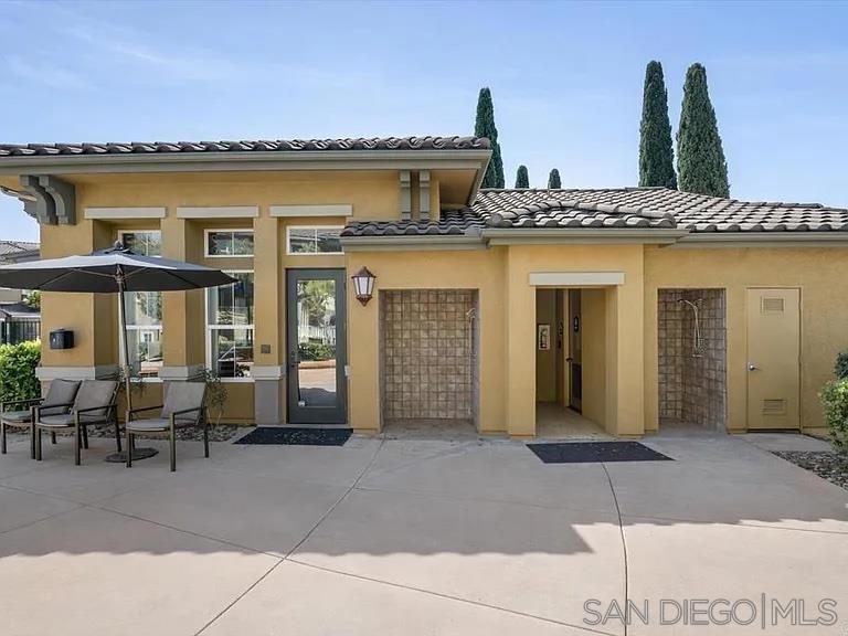 Detail Gallery Image 5 of 40 For 17  via Montisi, Santee,  CA 92071 - 2 Beds | 2/1 Baths