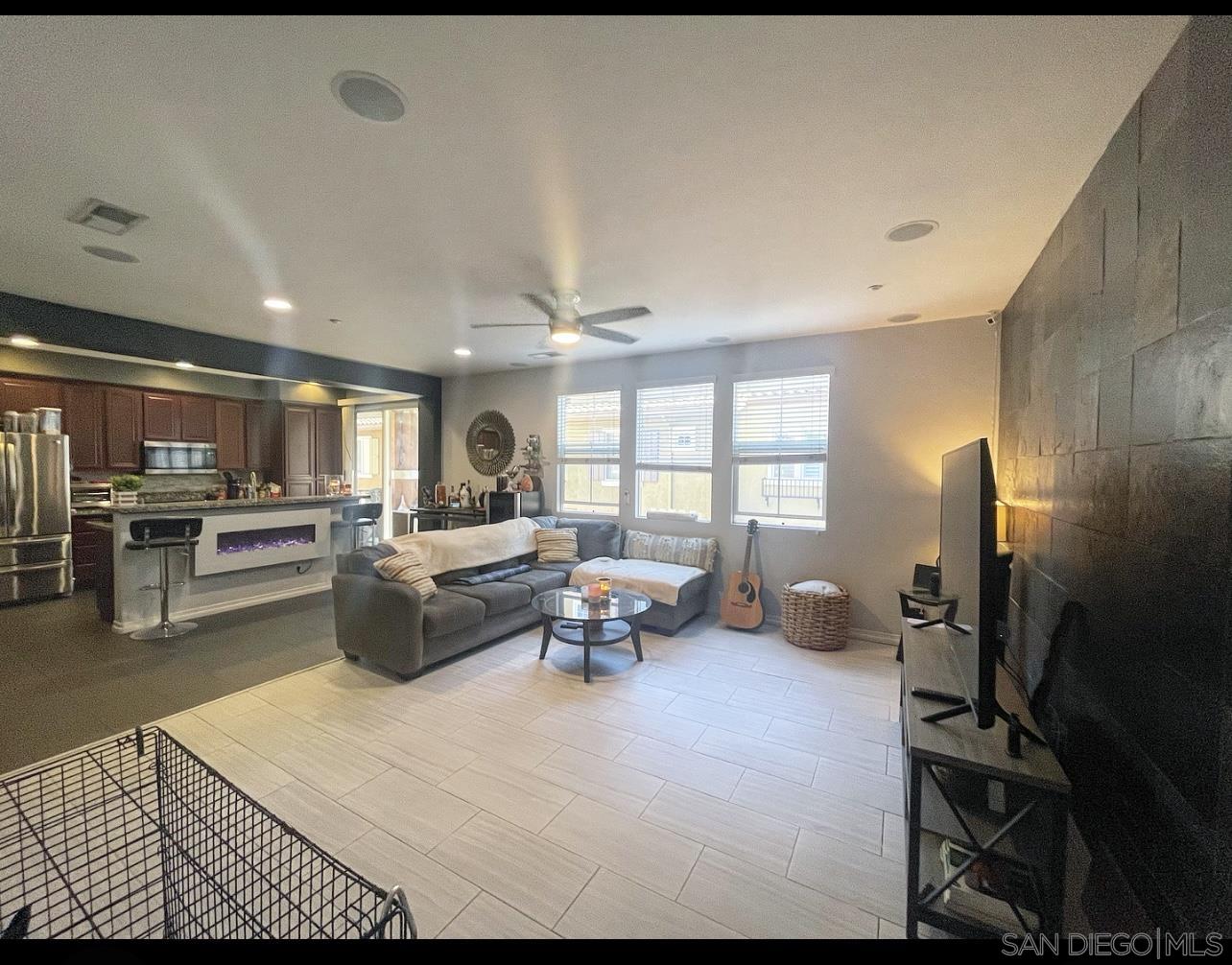 Detail Gallery Image 7 of 40 For 17  via Montisi, Santee,  CA 92071 - 2 Beds | 2/1 Baths