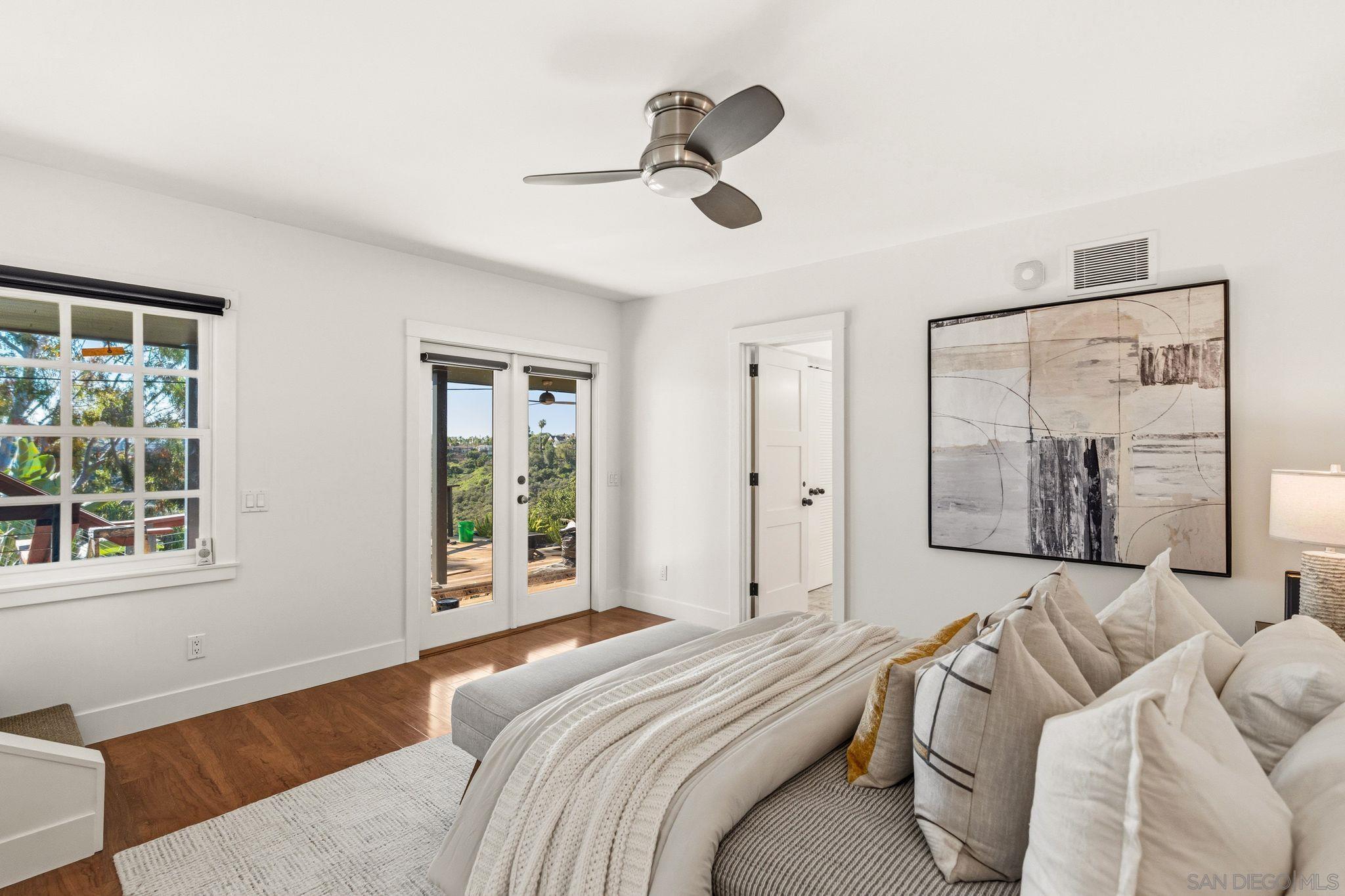 Detail Gallery Image 17 of 26 For 4349  Hilldale Road, San Diego,  CA 92116 - 3 Beds | 3 Baths