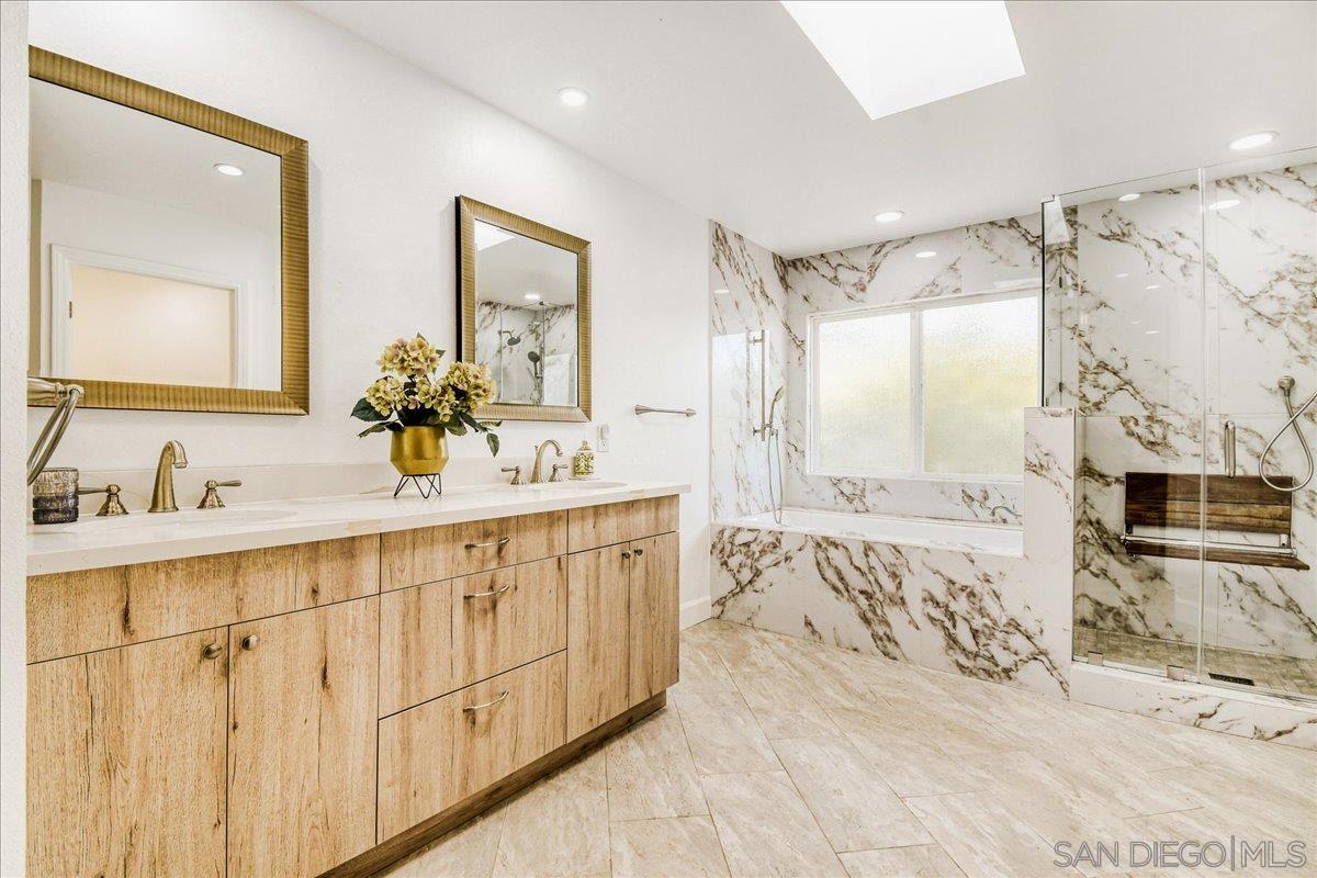 Detail Gallery Image 16 of 32 For 2552  Arnott Street, San Diego,  CA 92110 - 5 Beds | 3/1 Baths