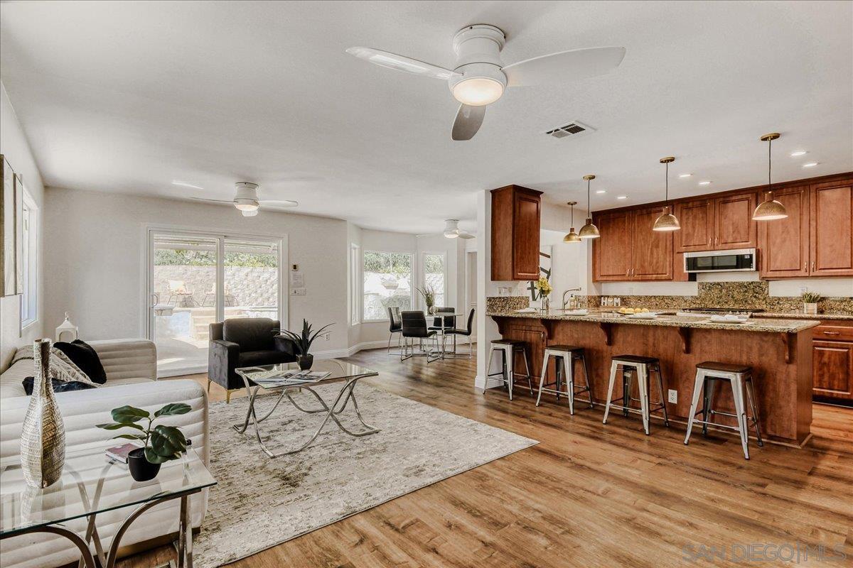 Detail Gallery Image 6 of 32 For 2552  Arnott Street, San Diego,  CA 92110 - 5 Beds | 3/1 Baths