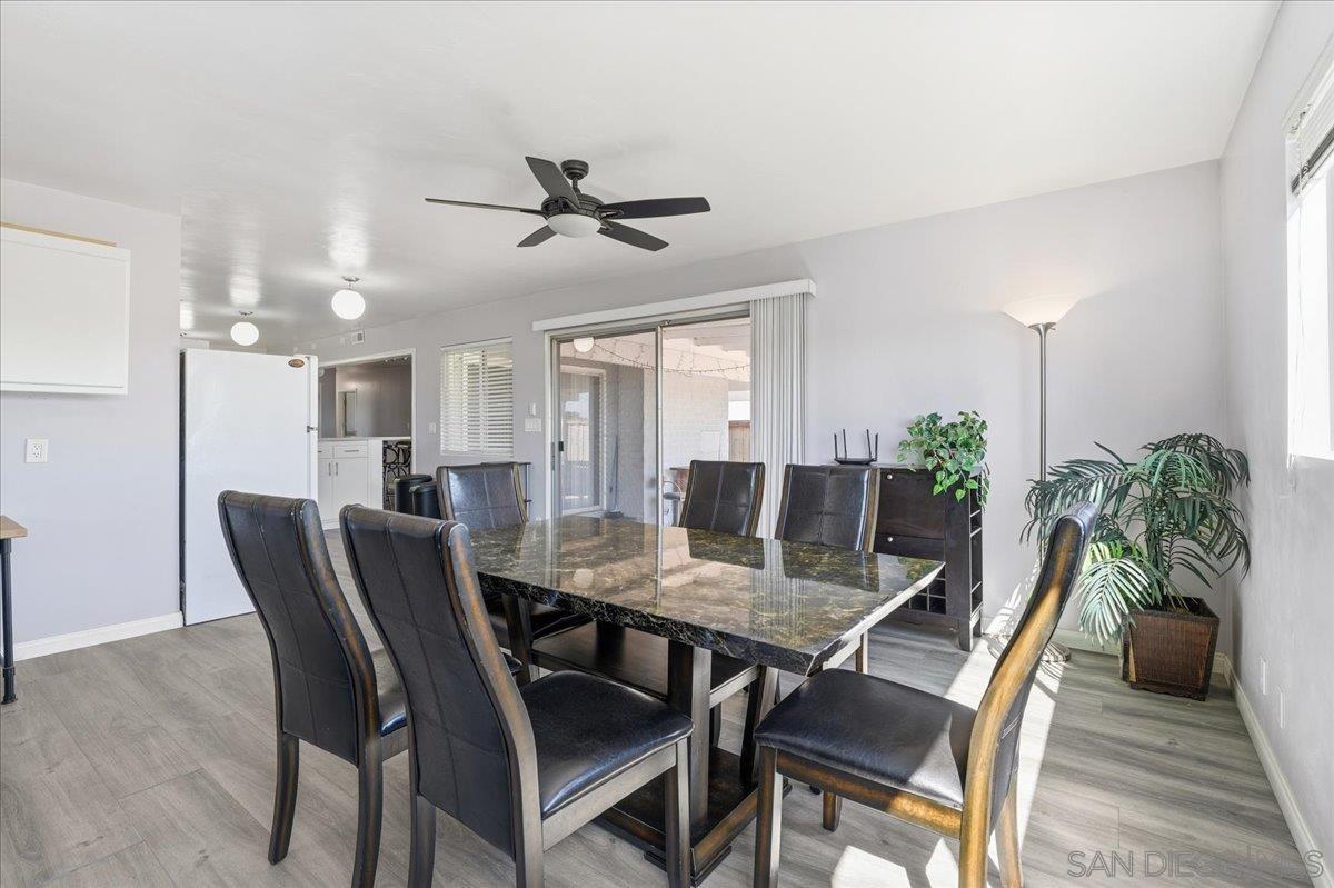 Detail Gallery Image 13 of 38 For 2431  Root Street, San Diego,  CA 92123 - 5 Beds | 3 Baths