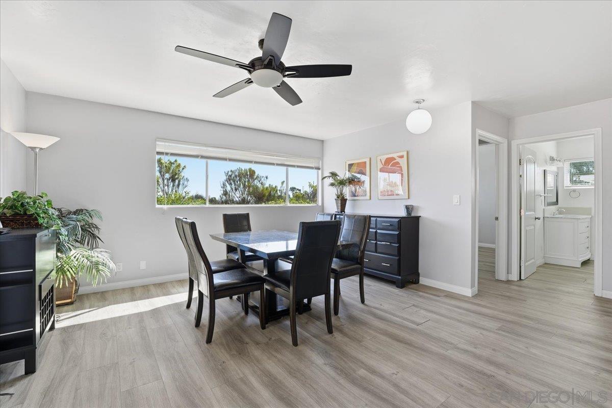 Detail Gallery Image 14 of 38 For 2431  Root Street, San Diego,  CA 92123 - 5 Beds | 3 Baths