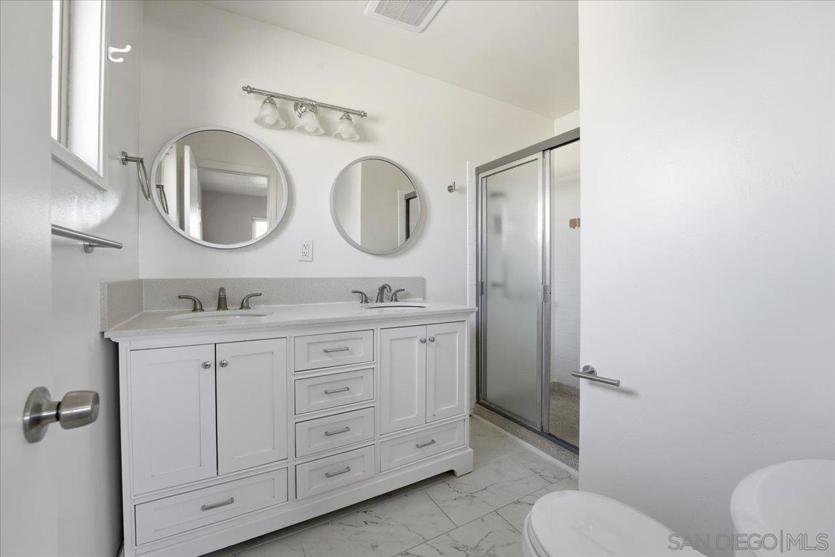 Detail Gallery Image 24 of 38 For 2431  Root Street, San Diego,  CA 92123 - 5 Beds | 3 Baths