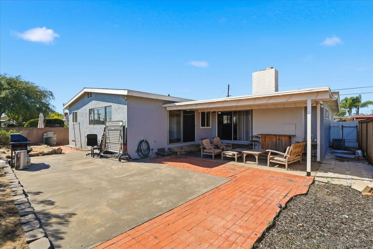 Detail Gallery Image 33 of 38 For 2431  Root Street, San Diego,  CA 92123 - 5 Beds | 3 Baths