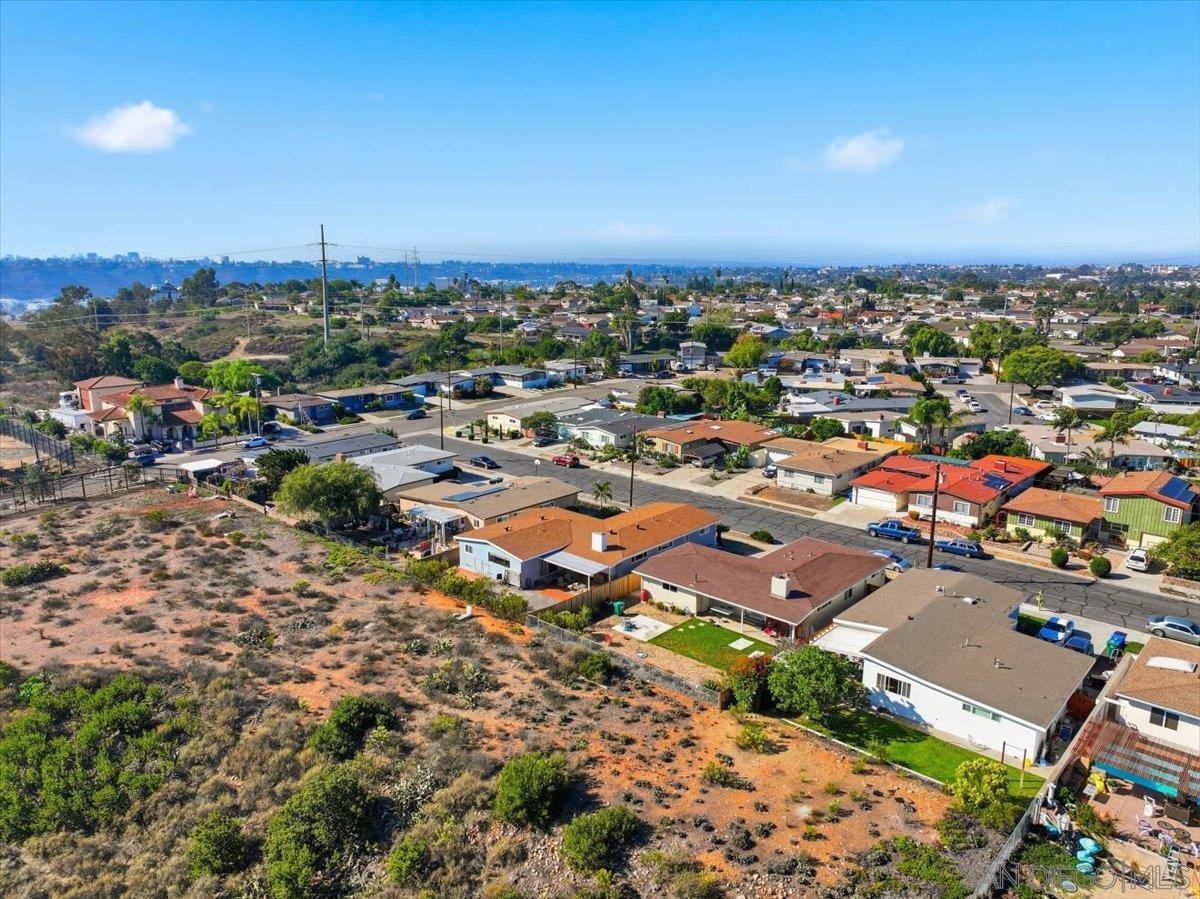 Detail Gallery Image 37 of 38 For 2431  Root Street, San Diego,  CA 92123 - 5 Beds | 3 Baths
