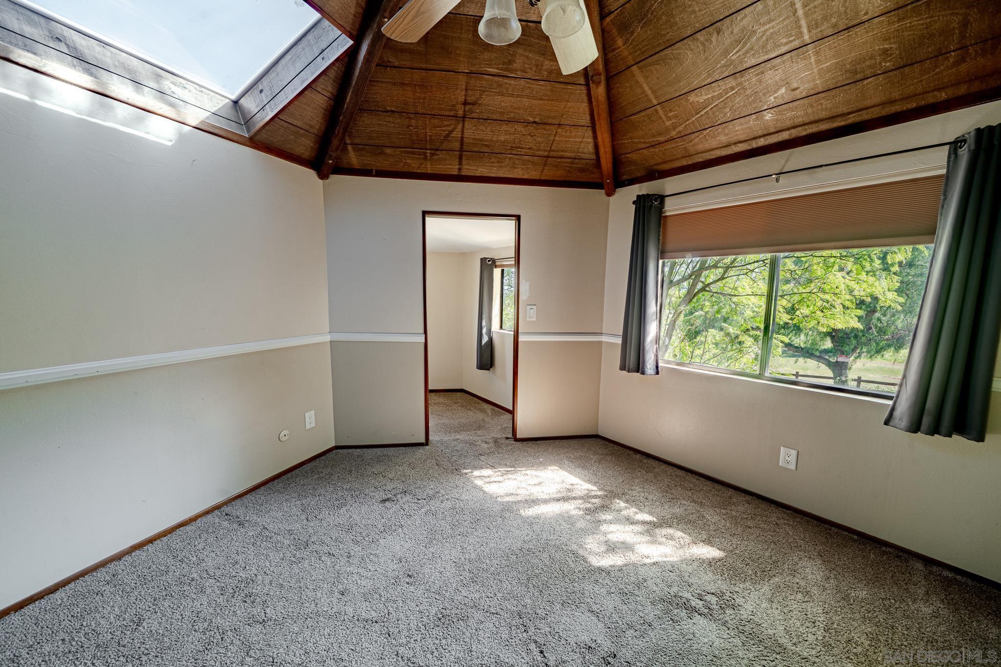 Detail Gallery Image 21 of 43 For 124  South Ln, El Cajon,  CA 92021 - 3 Beds | 2 Baths