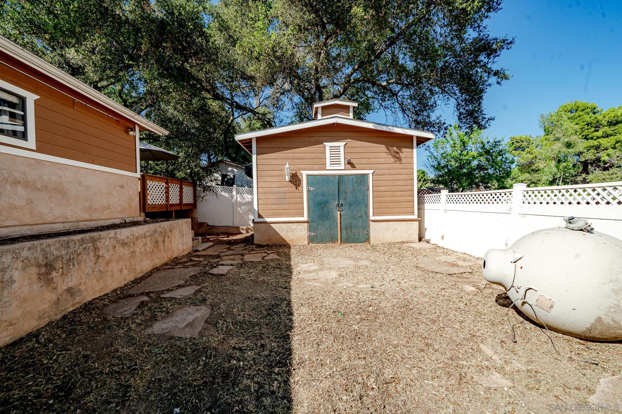 Detail Gallery Image 37 of 43 For 124  South Ln, El Cajon,  CA 92021 - 3 Beds | 2 Baths