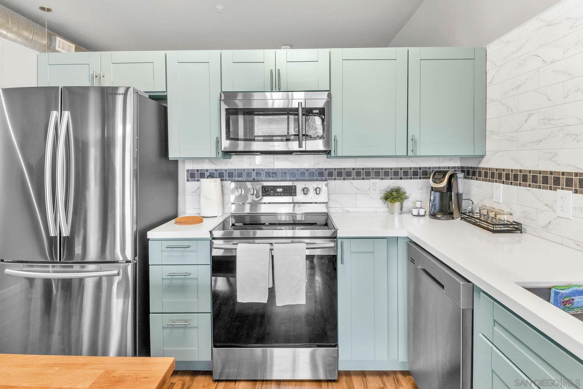 Detail Gallery Image 3 of 15 For 777  6th Ave  #317,  San Diego,  CA 92101 - 1 Beds | 1 Baths