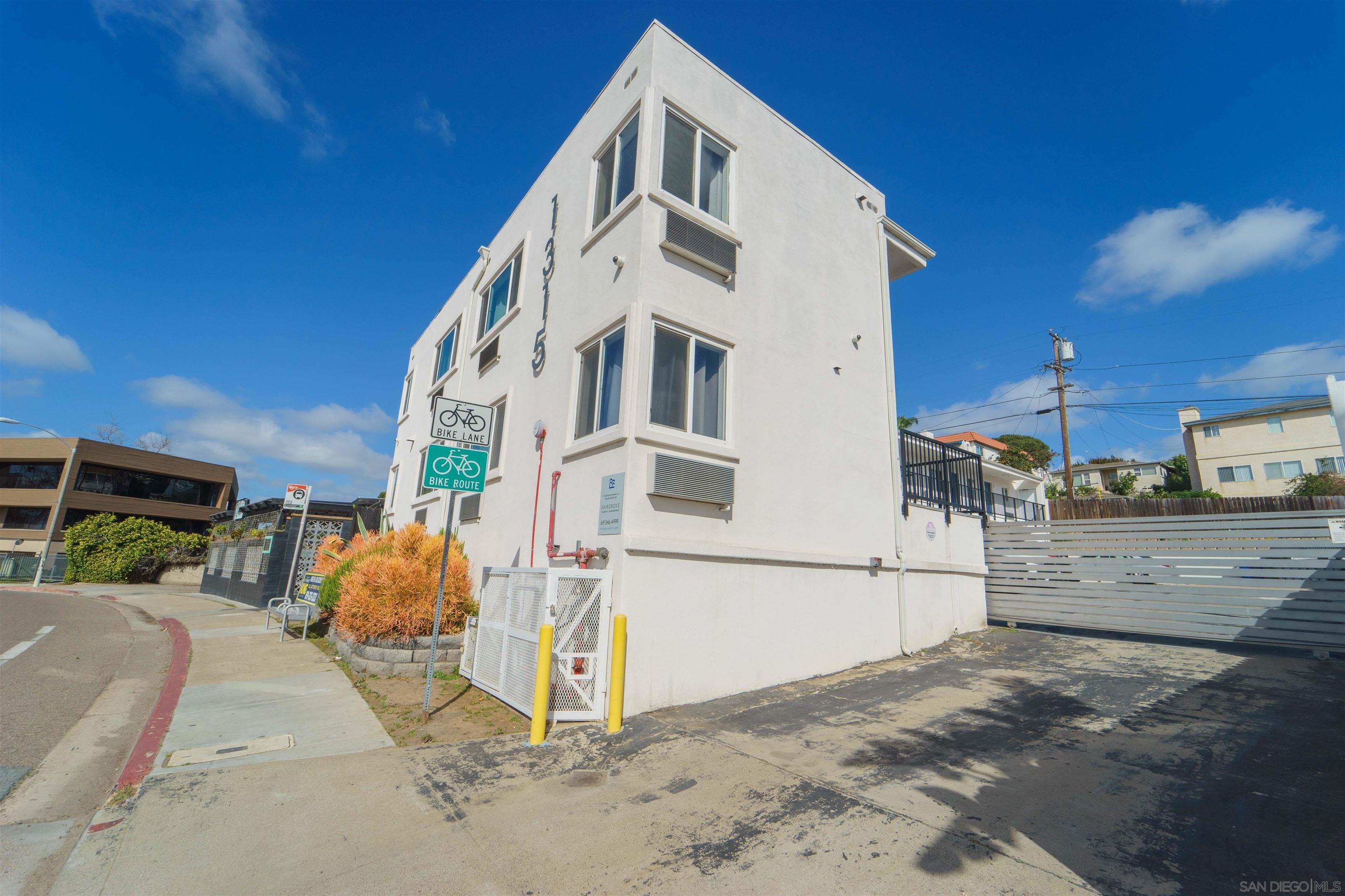 Detail Gallery Image 10 of 19 For 1315  Morena Blvd, San Diego,  CA 92110 - – Beds | – Baths