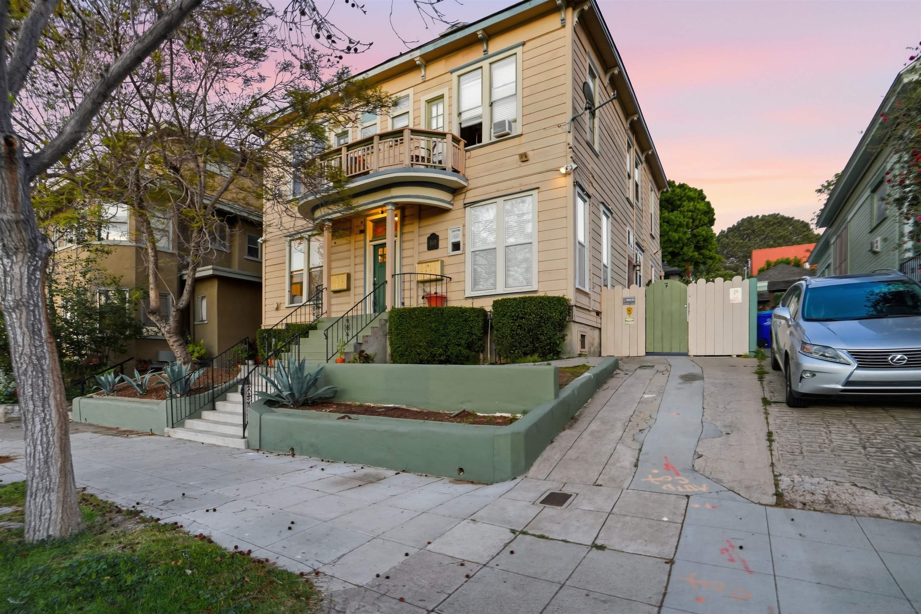 Detail Gallery Image 4 of 41 For 849  22nd St, San Diego,  CA 92102 - – Beds | – Baths