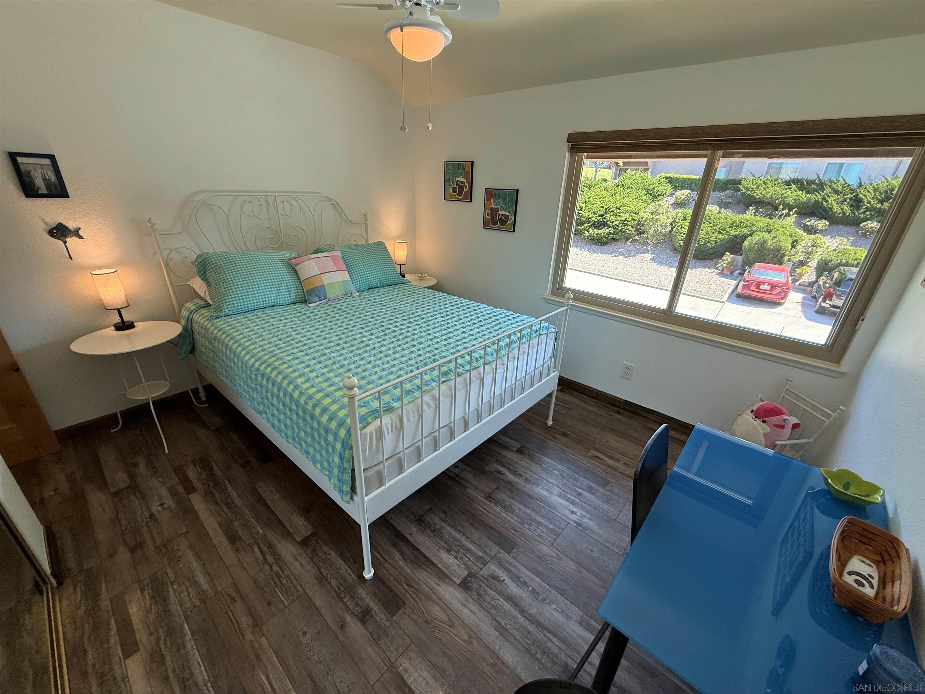 Detail Gallery Image 10 of 19 For 17337  Plaza Maria, San Diego,  CA 92128 - 3 Beds | 2 Baths