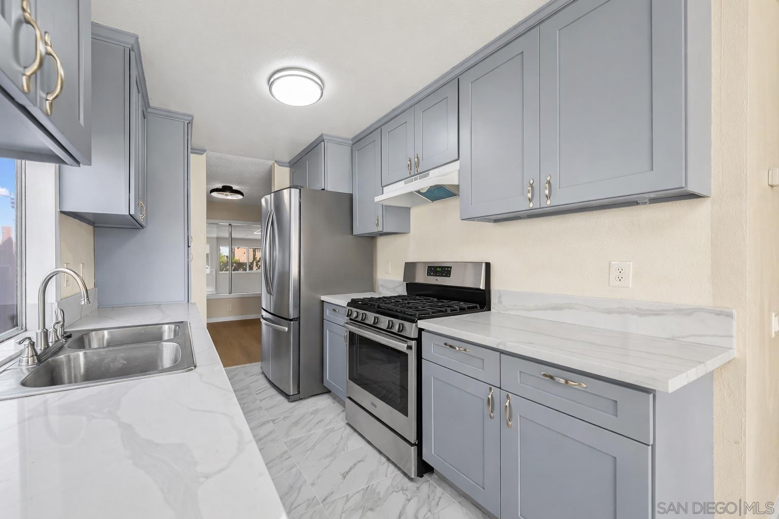 Detail Gallery Image 4 of 41 For 3482  Alonquin Way, San Diego,  CA 92154 - 3 Beds | 2 Baths