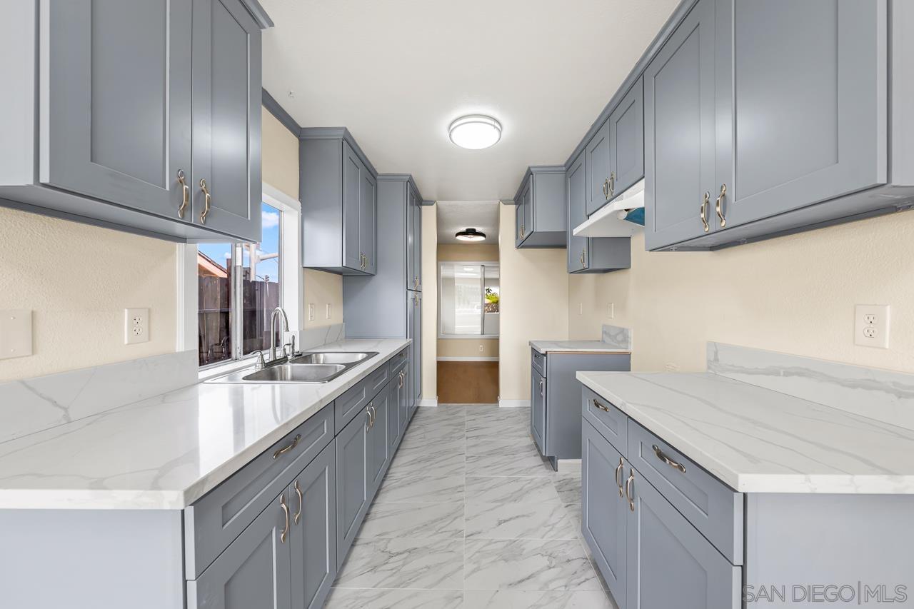 Detail Gallery Image 7 of 41 For 3482  Alonquin Way, San Diego,  CA 92154 - 3 Beds | 2 Baths