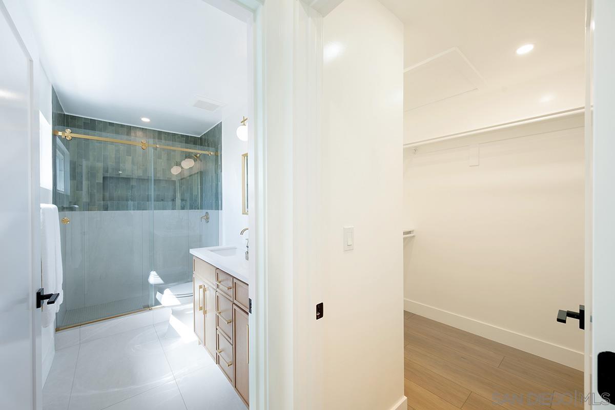 Detail Gallery Image 17 of 30 For 6211  Syracuse Lane, San Diego,  CA 92122 - 3 Beds | 2 Baths