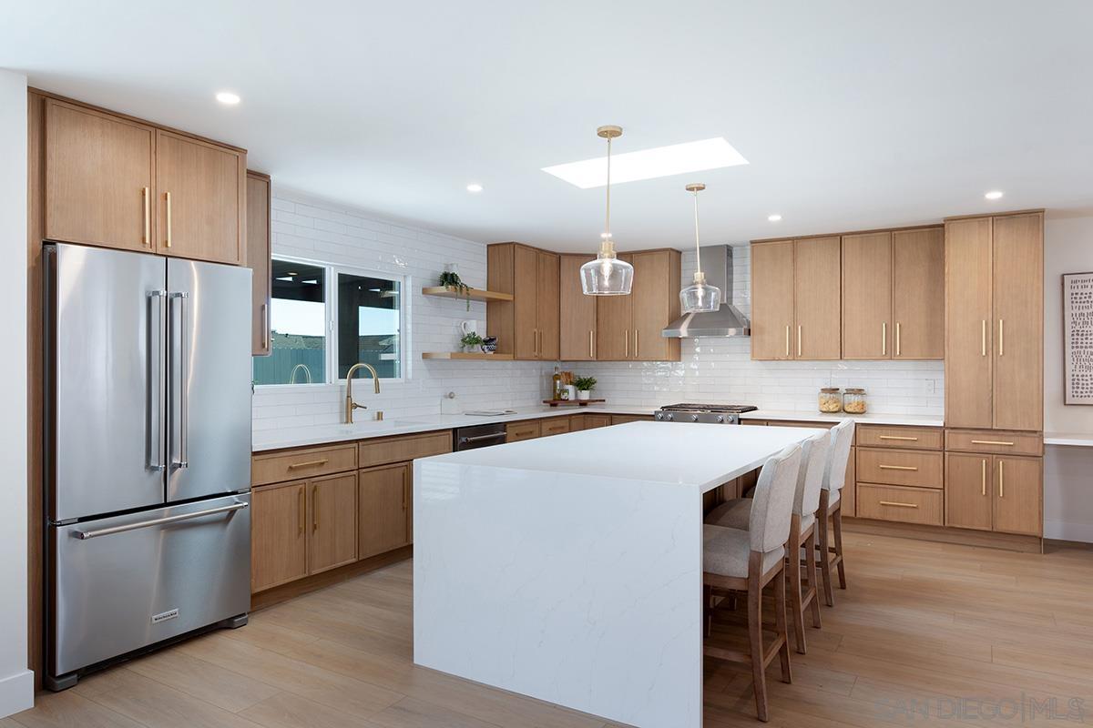 Detail Gallery Image 5 of 30 For 6211  Syracuse Lane, San Diego,  CA 92122 - 3 Beds | 2 Baths