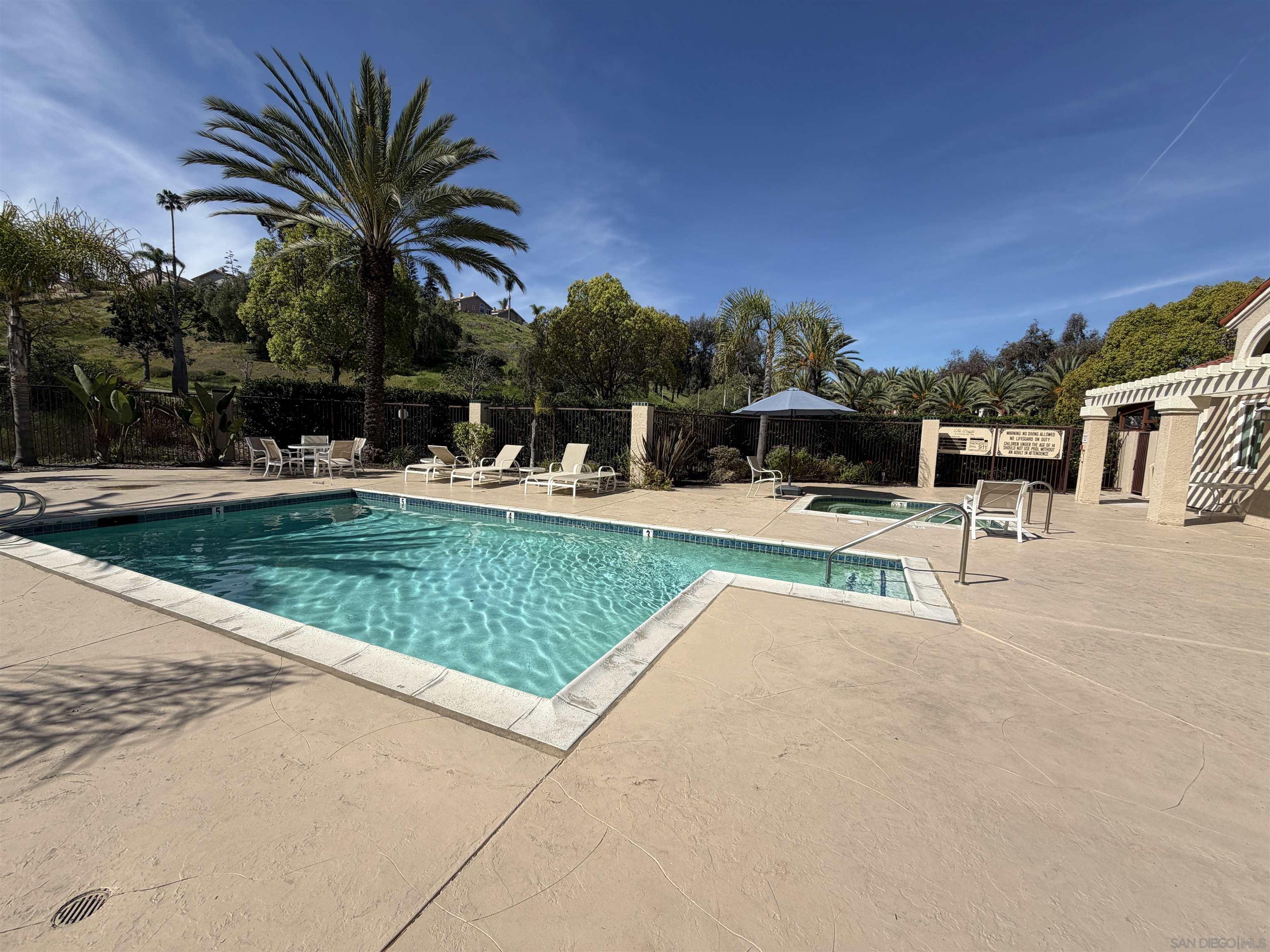 Detail Gallery Image 17 of 22 For 400  Sea Cliff  #402,  Oceanside,  CA 92056 - 1 Beds | 1 Baths