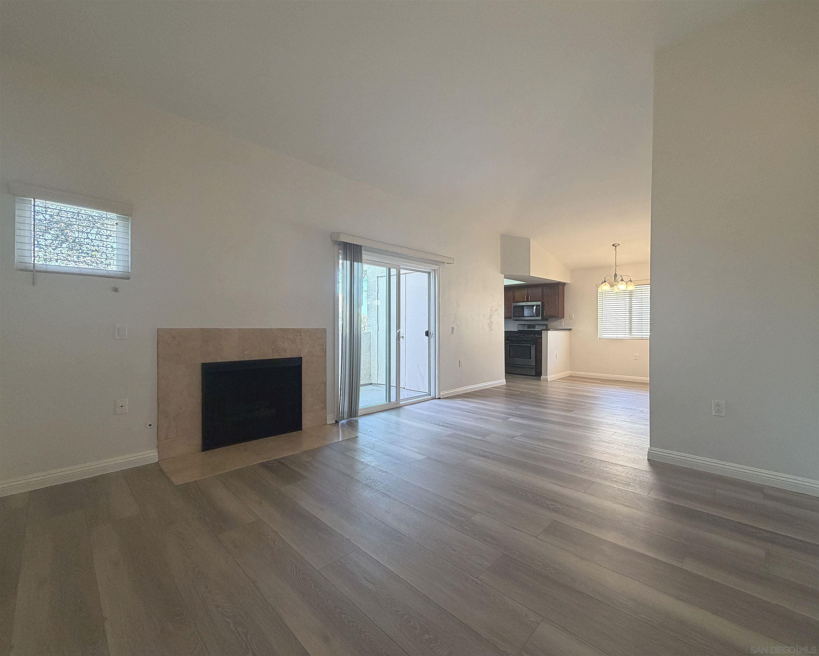 Detail Gallery Image 7 of 22 For 400  Sea Cliff  #402,  Oceanside,  CA 92056 - 1 Beds | 1 Baths
