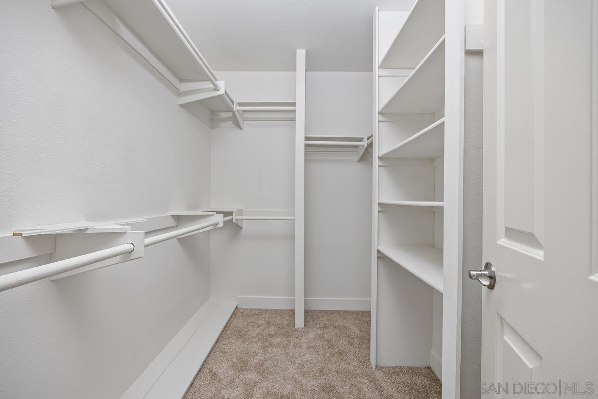 Detail Gallery Image 25 of 45 For 5125  Renaissance Ave  #B,  San Diego,  CA 92122 - 3 Beds | 2/1 Baths