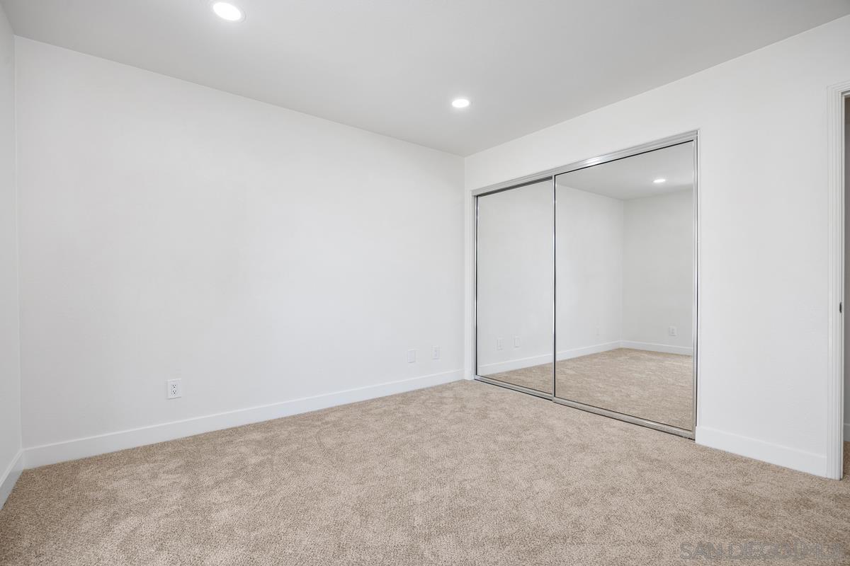 Detail Gallery Image 29 of 45 For 5125  Renaissance Ave  #B,  San Diego,  CA 92122 - 3 Beds | 2/1 Baths