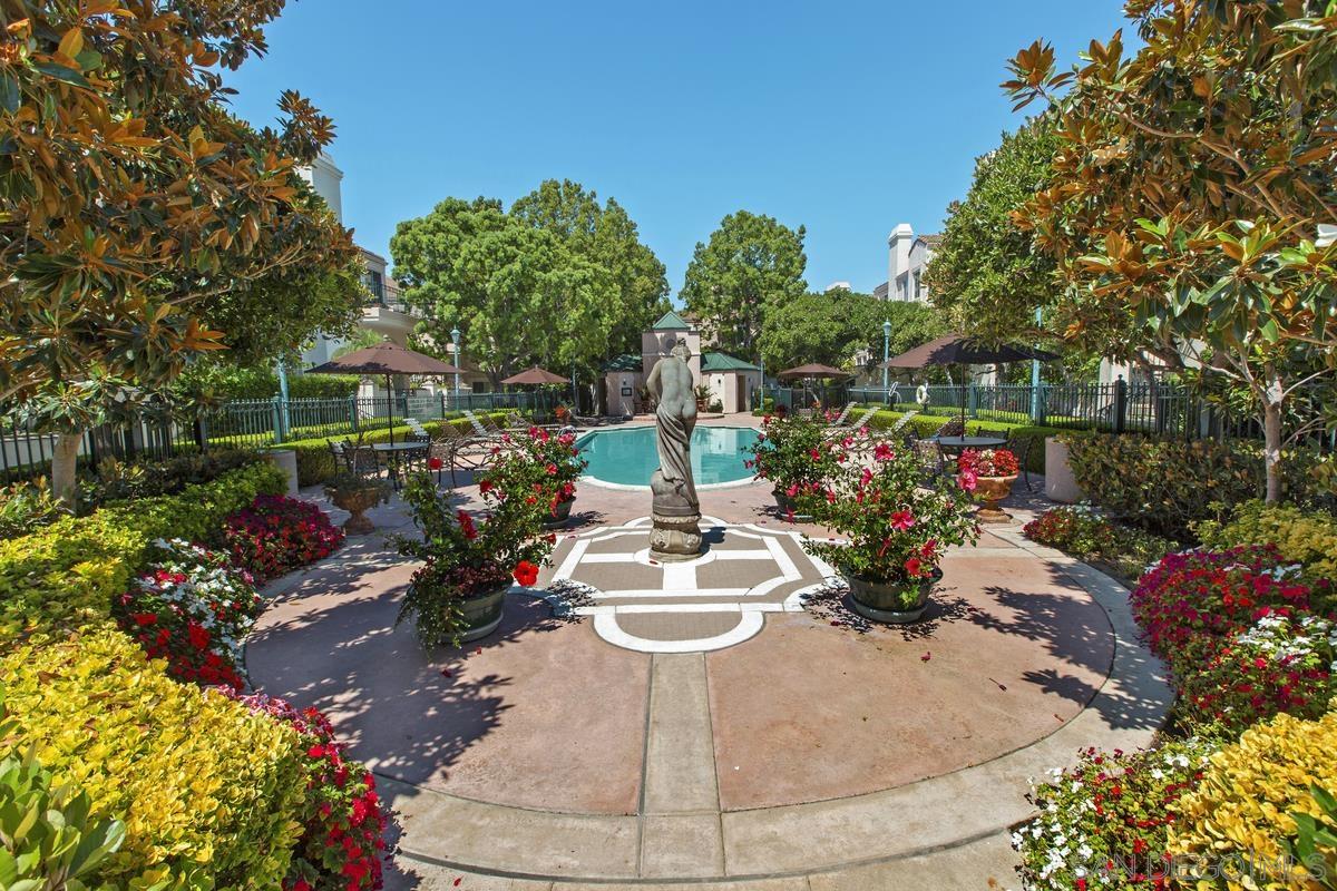 Detail Gallery Image 35 of 45 For 5125  Renaissance Ave  #B,  San Diego,  CA 92122 - 3 Beds | 2/1 Baths