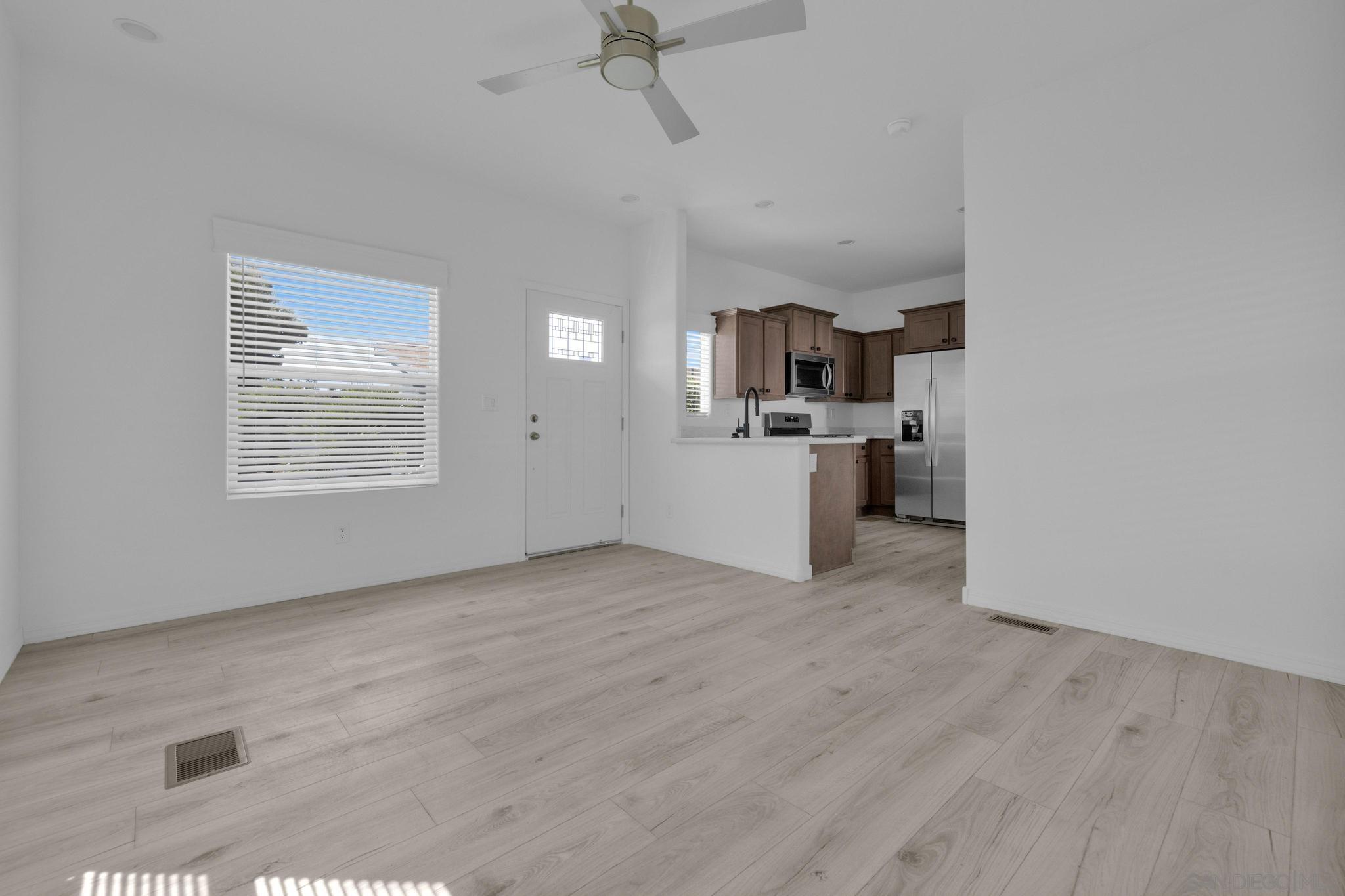 Detail Gallery Image 4 of 18 For 1174 E Main  #62,  El Cajon,  CA 92021 - 2 Beds | 2 Baths