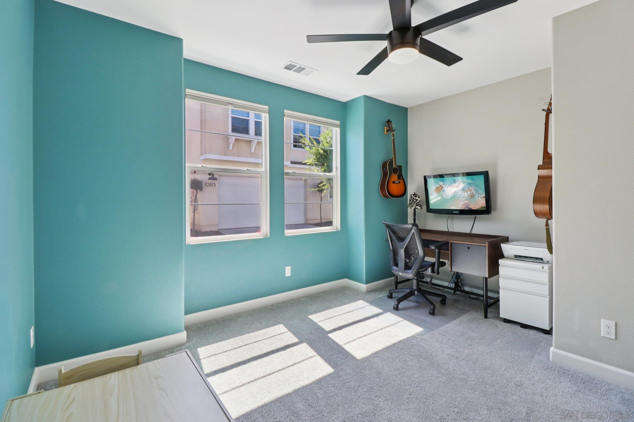 Detail Gallery Image 16 of 60 For 10128  Hercules Way, Spring Valley,  CA 91977 - 4 Beds | 3 Baths