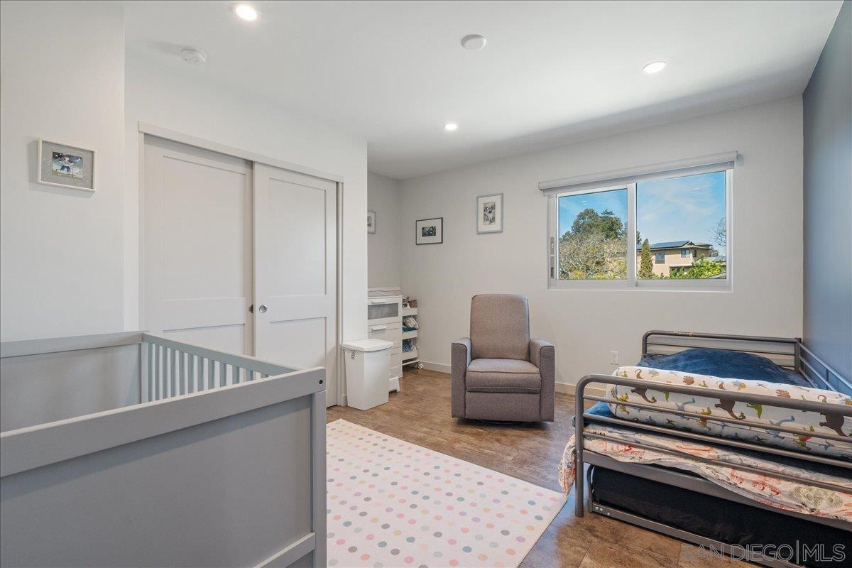 Detail Gallery Image 17 of 28 For 3075  Briand Ave, San Diego,  CA 92122 - 5 Beds | 4 Baths