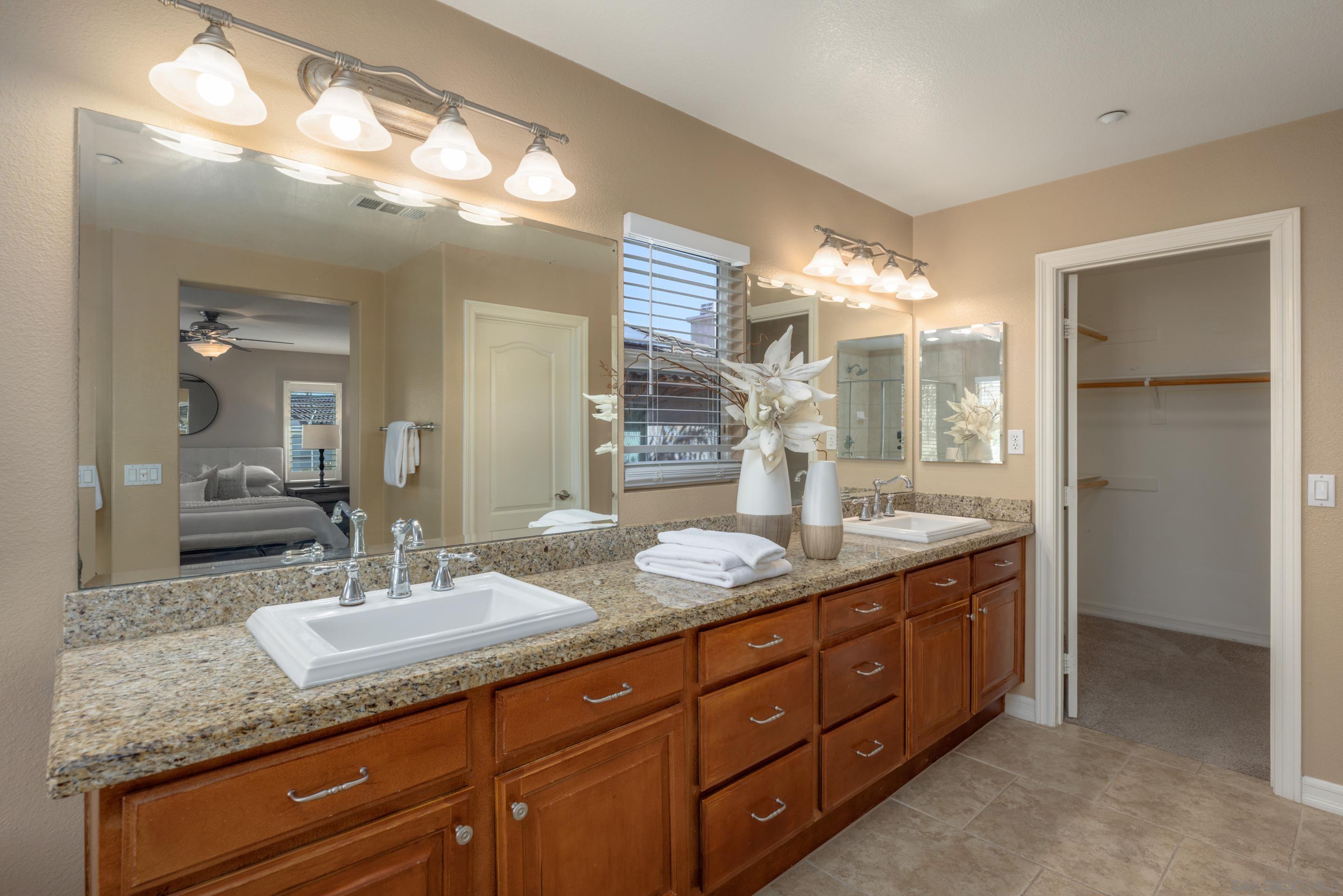 Detail Gallery Image 14 of 30 For 10527  Hollingsworth, San Diego,  CA 92127 - 4 Beds | 2/1 Baths