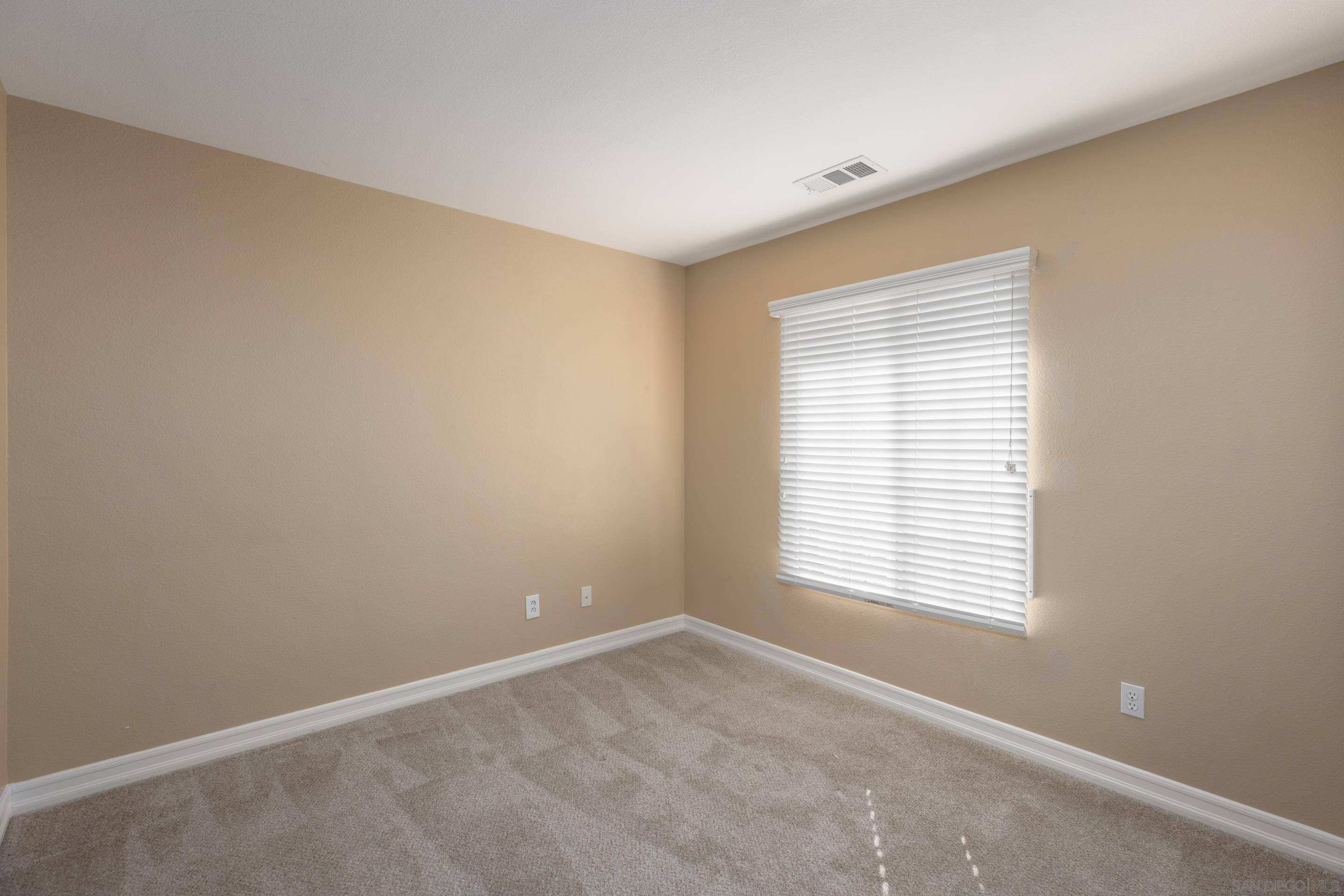 Detail Gallery Image 22 of 30 For 10527  Hollingsworth, San Diego,  CA 92127 - 4 Beds | 2/1 Baths