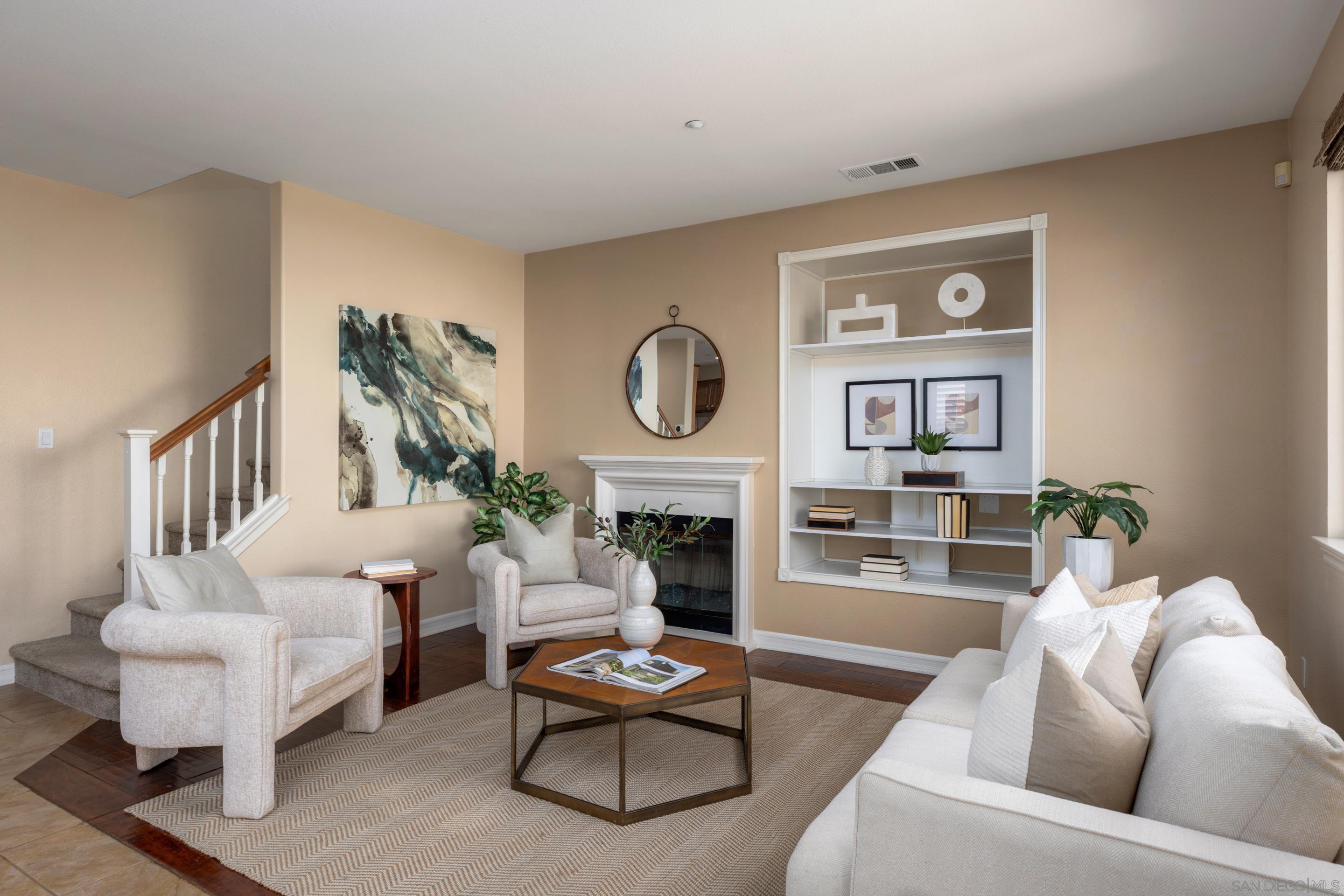 Detail Gallery Image 5 of 30 For 10527  Hollingsworth, San Diego,  CA 92127 - 4 Beds | 2/1 Baths