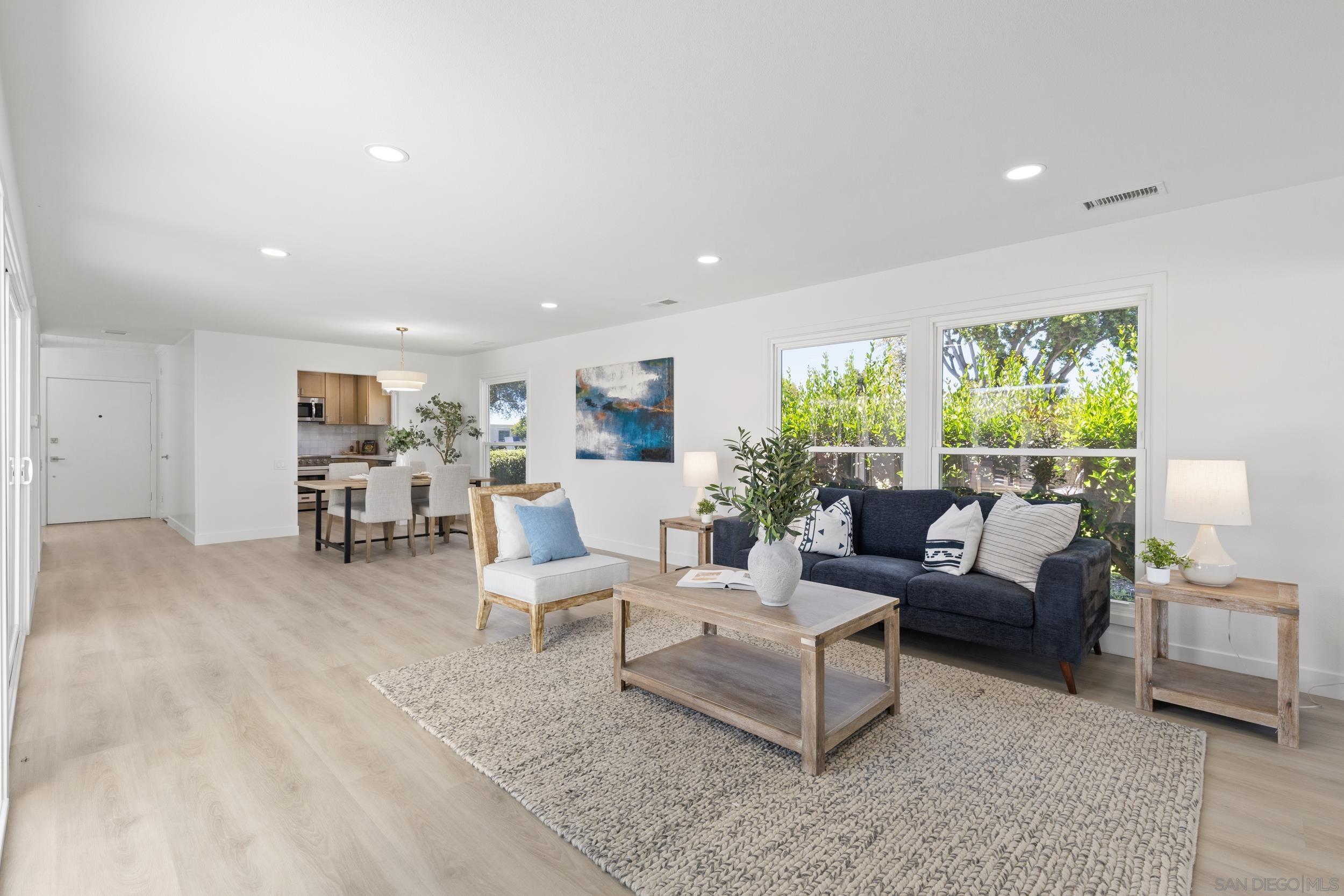 Detail Gallery Image 2 of 20 For 3621  Vista Campana S  #45,  Oceanside,  CA 92057 - 3 Beds | 2 Baths