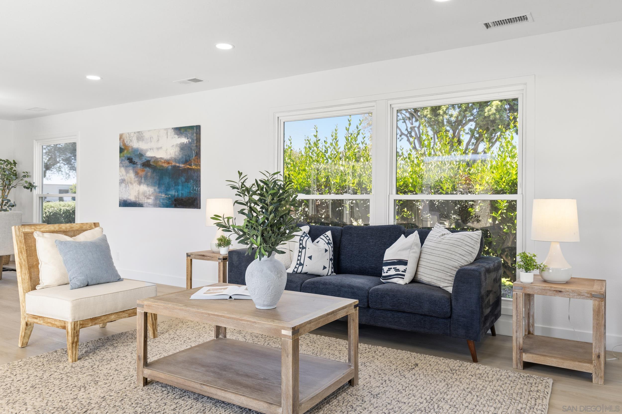 Detail Gallery Image 3 of 20 For 3621  Vista Campana S  #45,  Oceanside,  CA 92057 - 3 Beds | 2 Baths