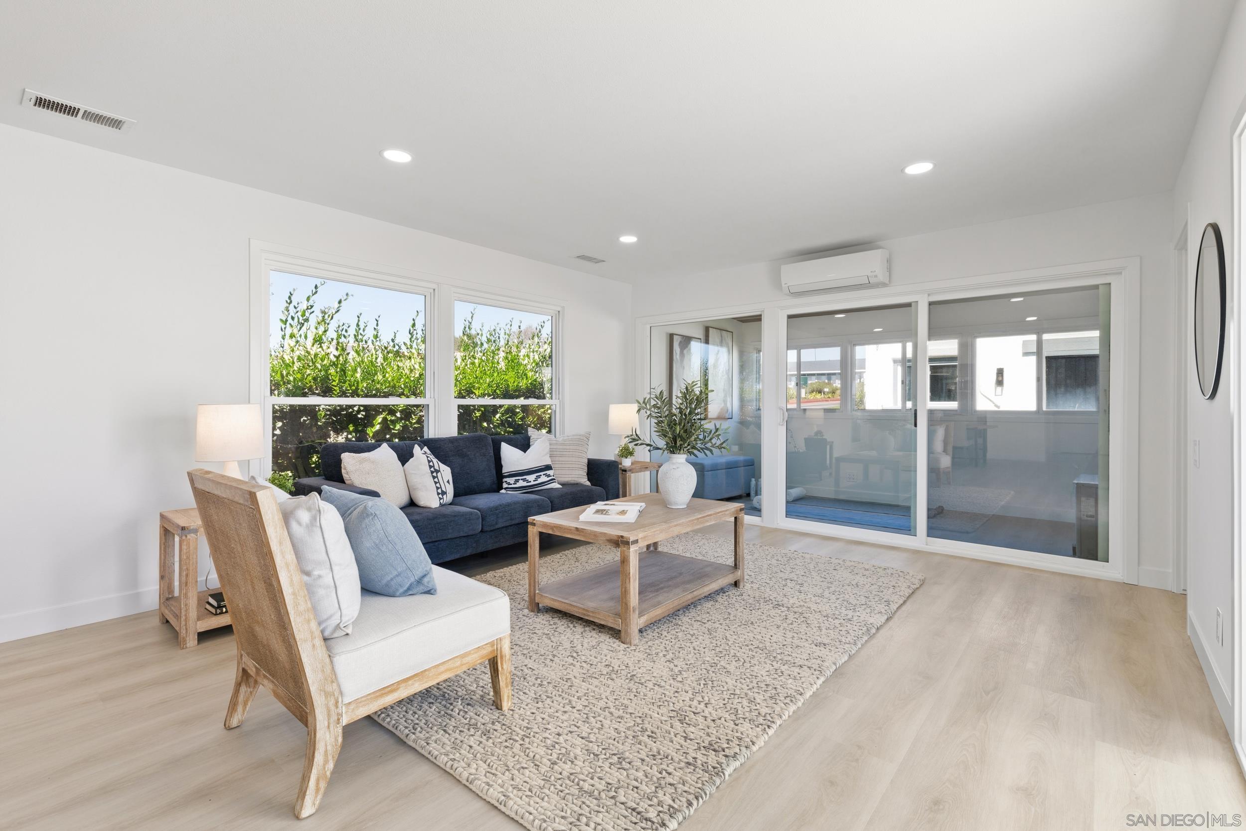 Detail Gallery Image 4 of 20 For 3621  Vista Campana S  #45,  Oceanside,  CA 92057 - 3 Beds | 2 Baths