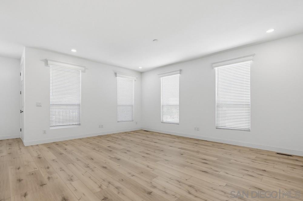 Detail Gallery Image 13 of 39 For 1951  47th  #43,  San Diego,  CA 92102 - 3 Beds | 2 Baths