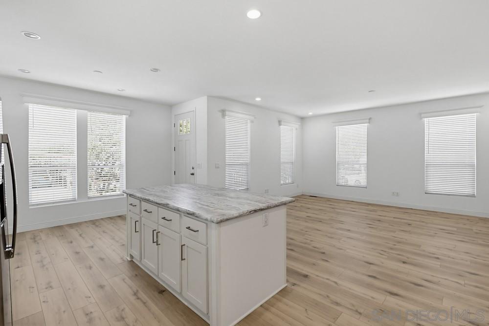 Detail Gallery Image 14 of 39 For 1951  47th  #43,  San Diego,  CA 92102 - 3 Beds | 2 Baths