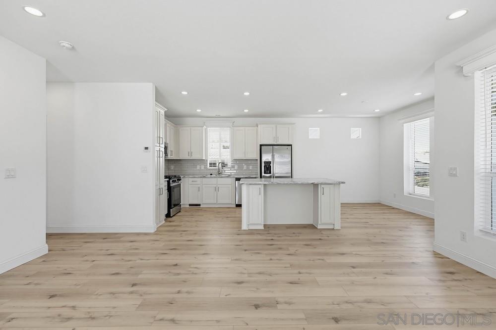 Detail Gallery Image 9 of 39 For 1951  47th  #43,  San Diego,  CA 92102 - 3 Beds | 2 Baths