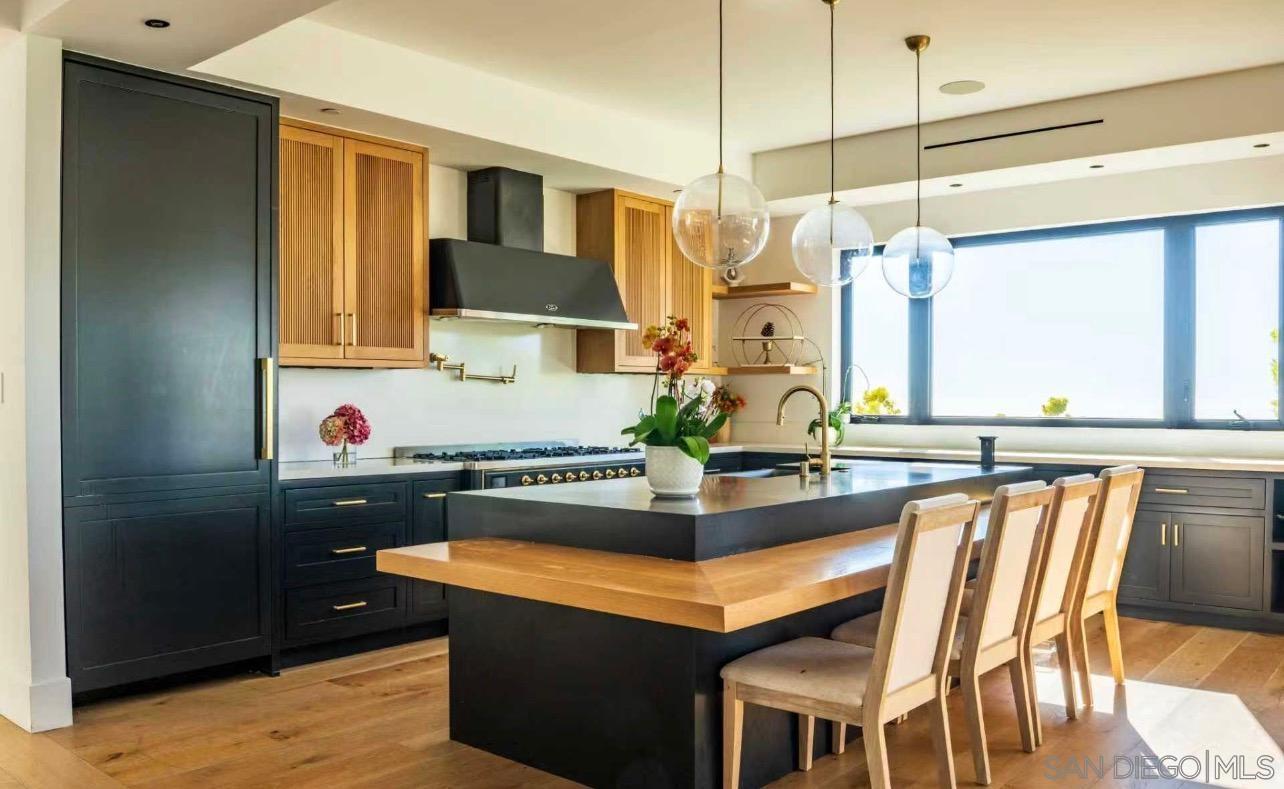 Detail Gallery Image 20 of 36 For 8433  Prestwick Dr, La Jolla,  CA 92037 - 5 Beds | 5/2 Baths