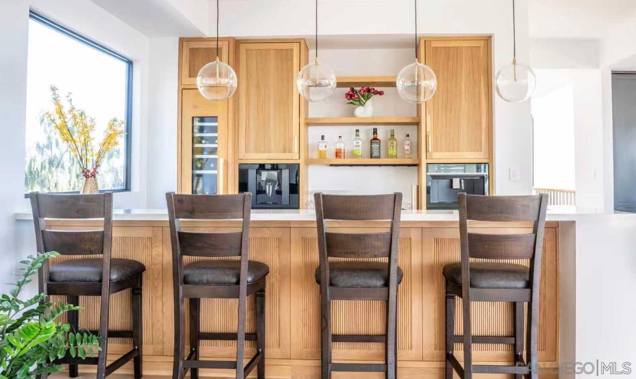 Detail Gallery Image 23 of 36 For 8433  Prestwick Dr, La Jolla,  CA 92037 - 5 Beds | 5/2 Baths