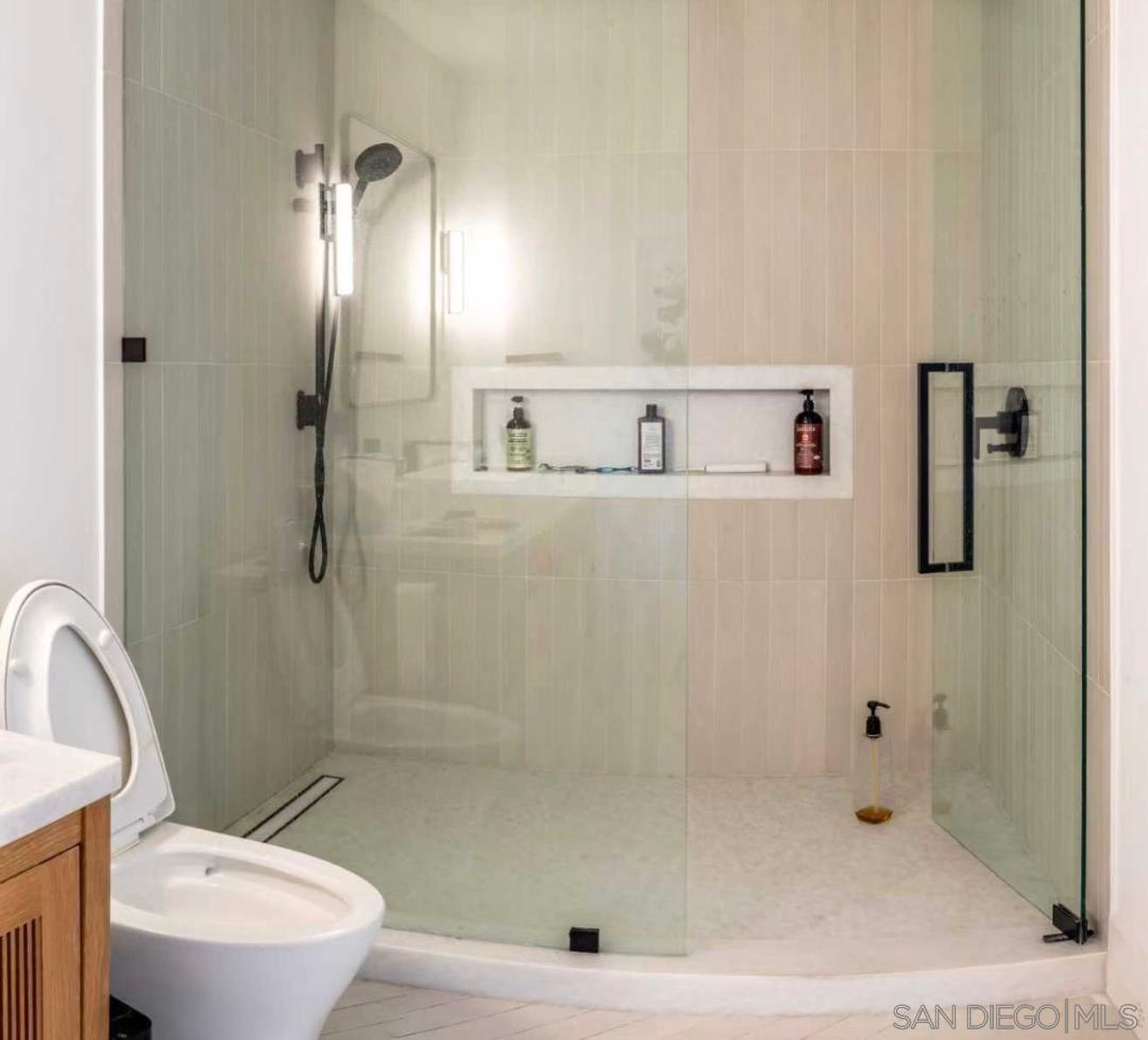 Detail Gallery Image 25 of 36 For 8433  Prestwick Dr, La Jolla,  CA 92037 - 5 Beds | 5/2 Baths